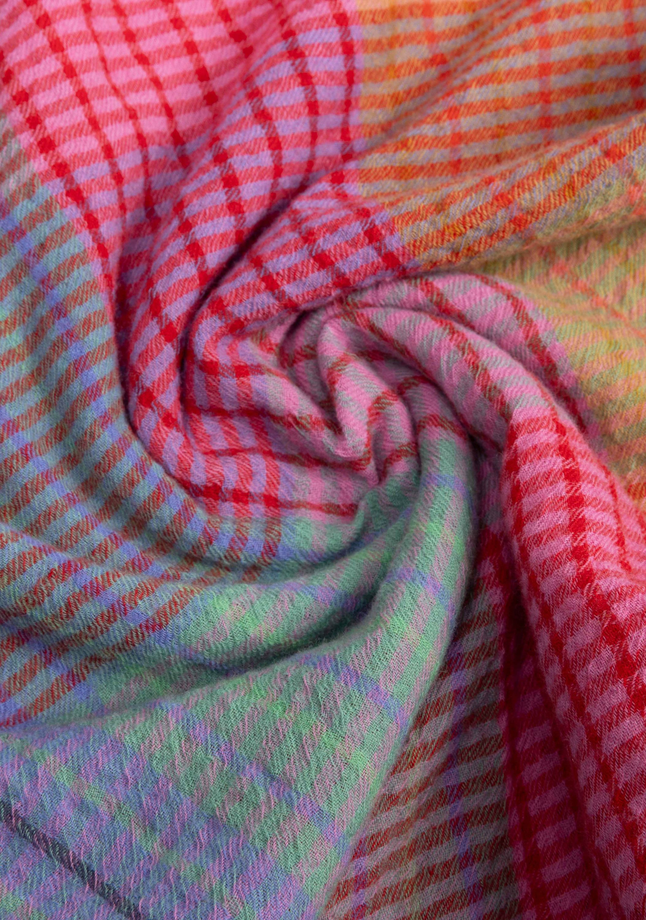 OILILY SJAAL