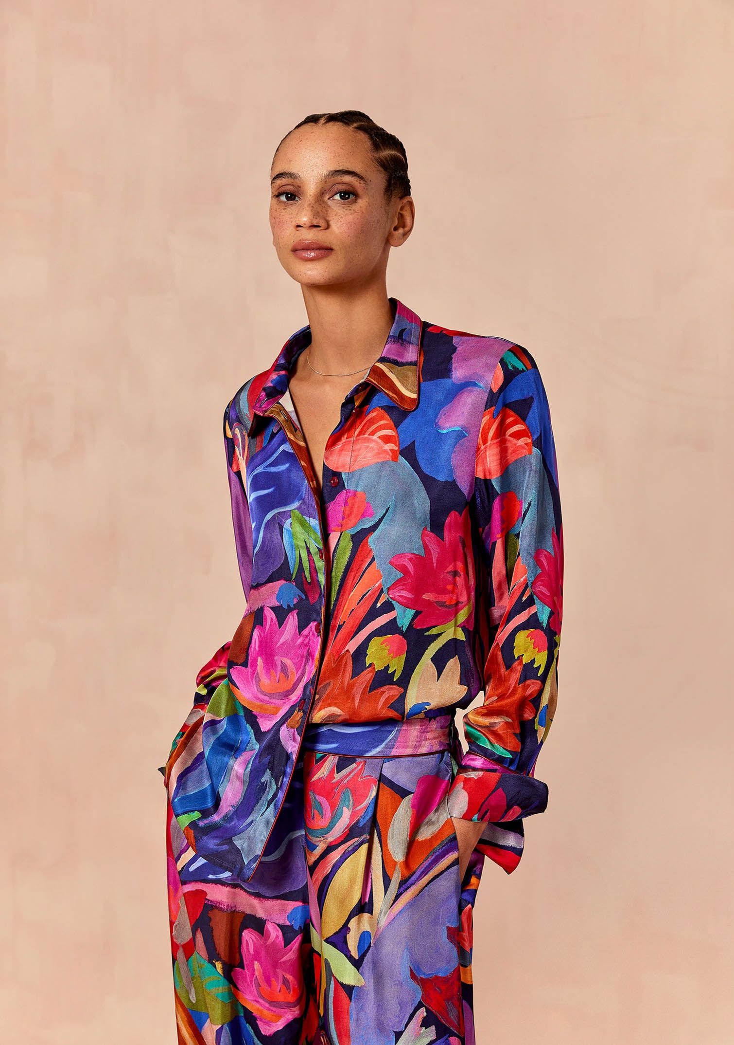 OILILY BLOUSE