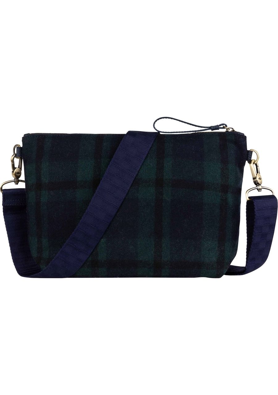 OILILY TAS