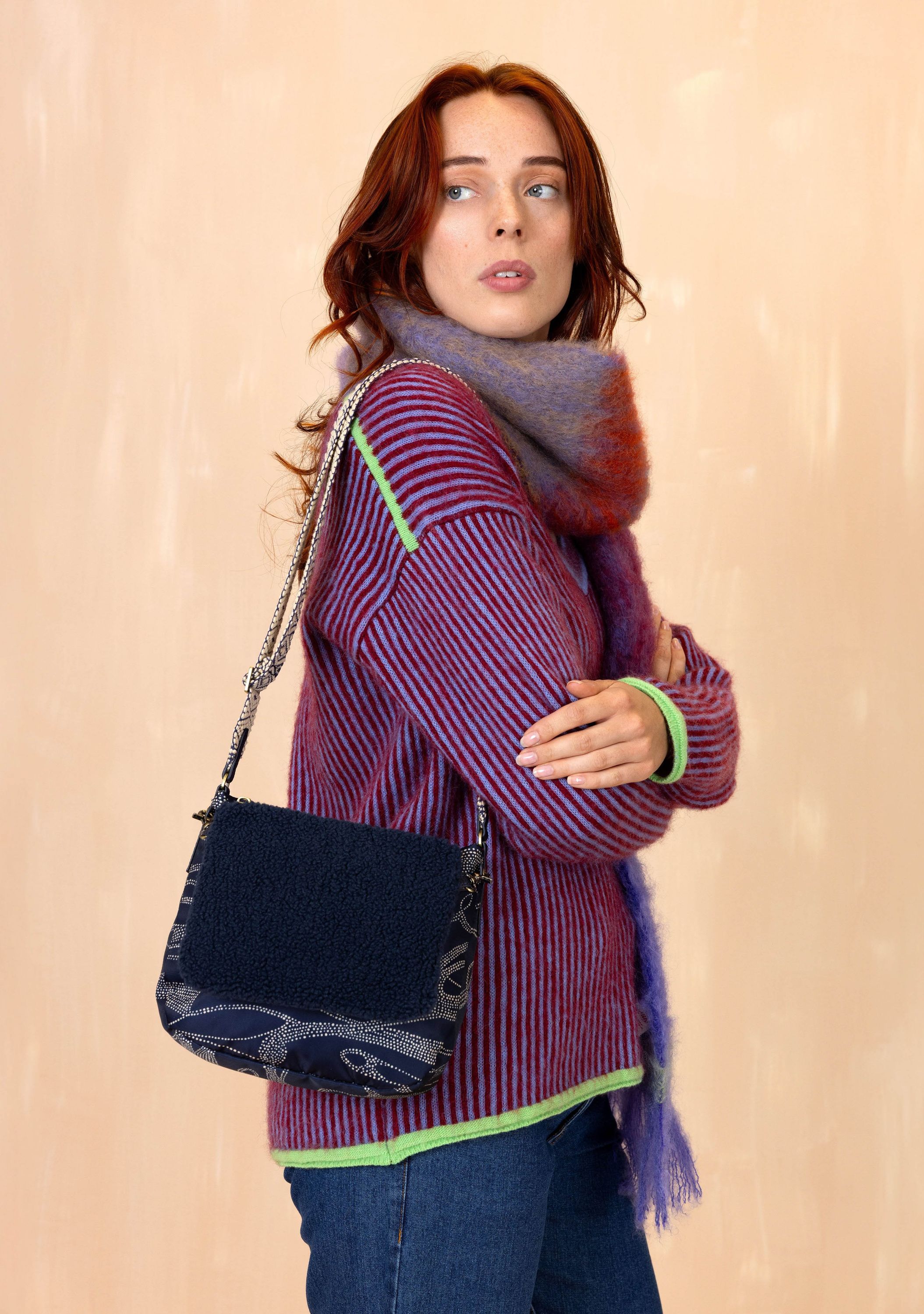 OILILY TAS