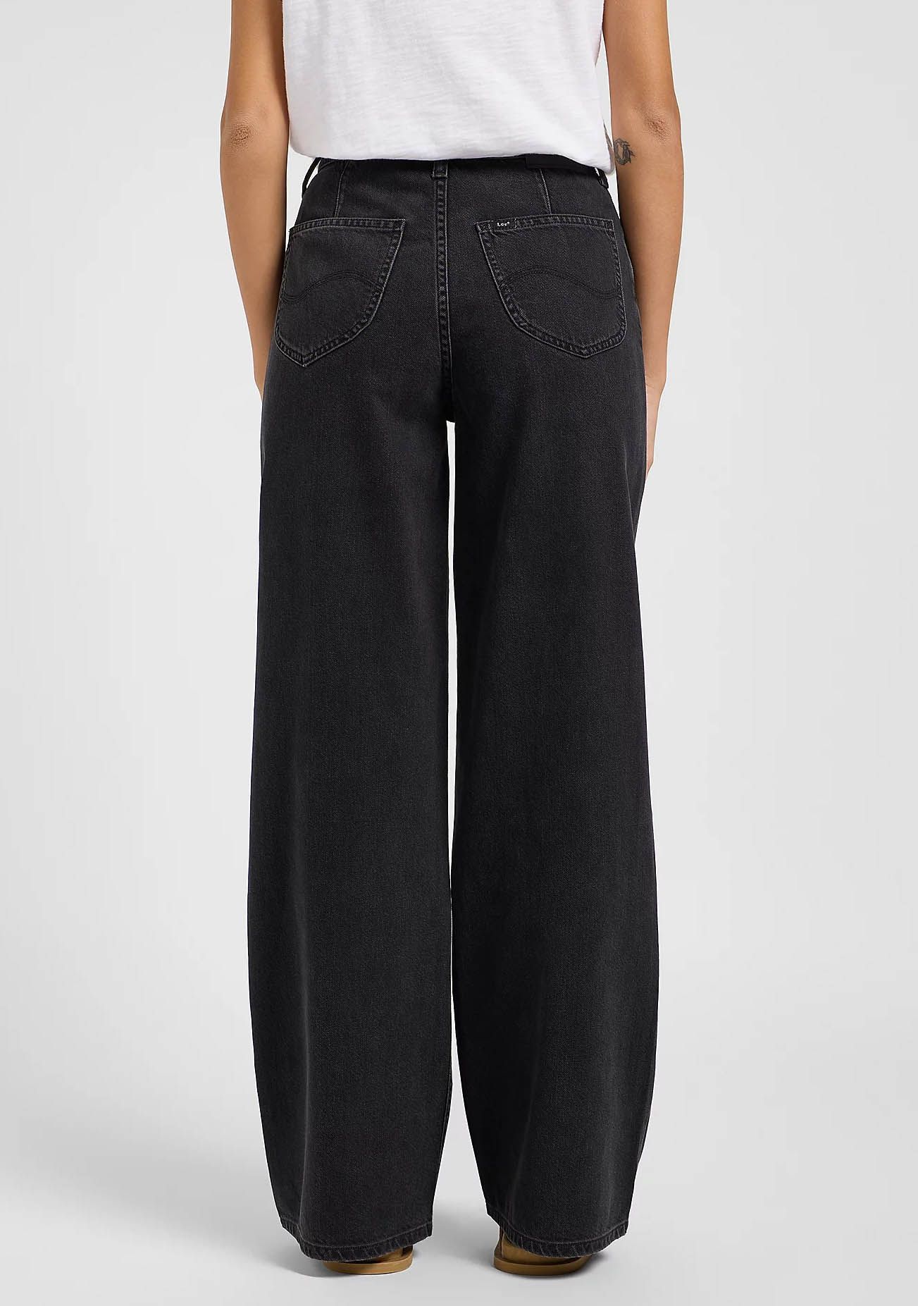 LEE JEANS