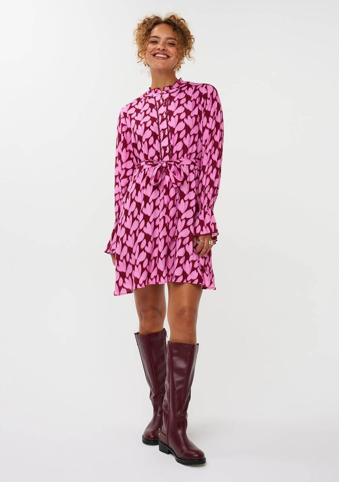 YDENCE JURK YDENCE JURK