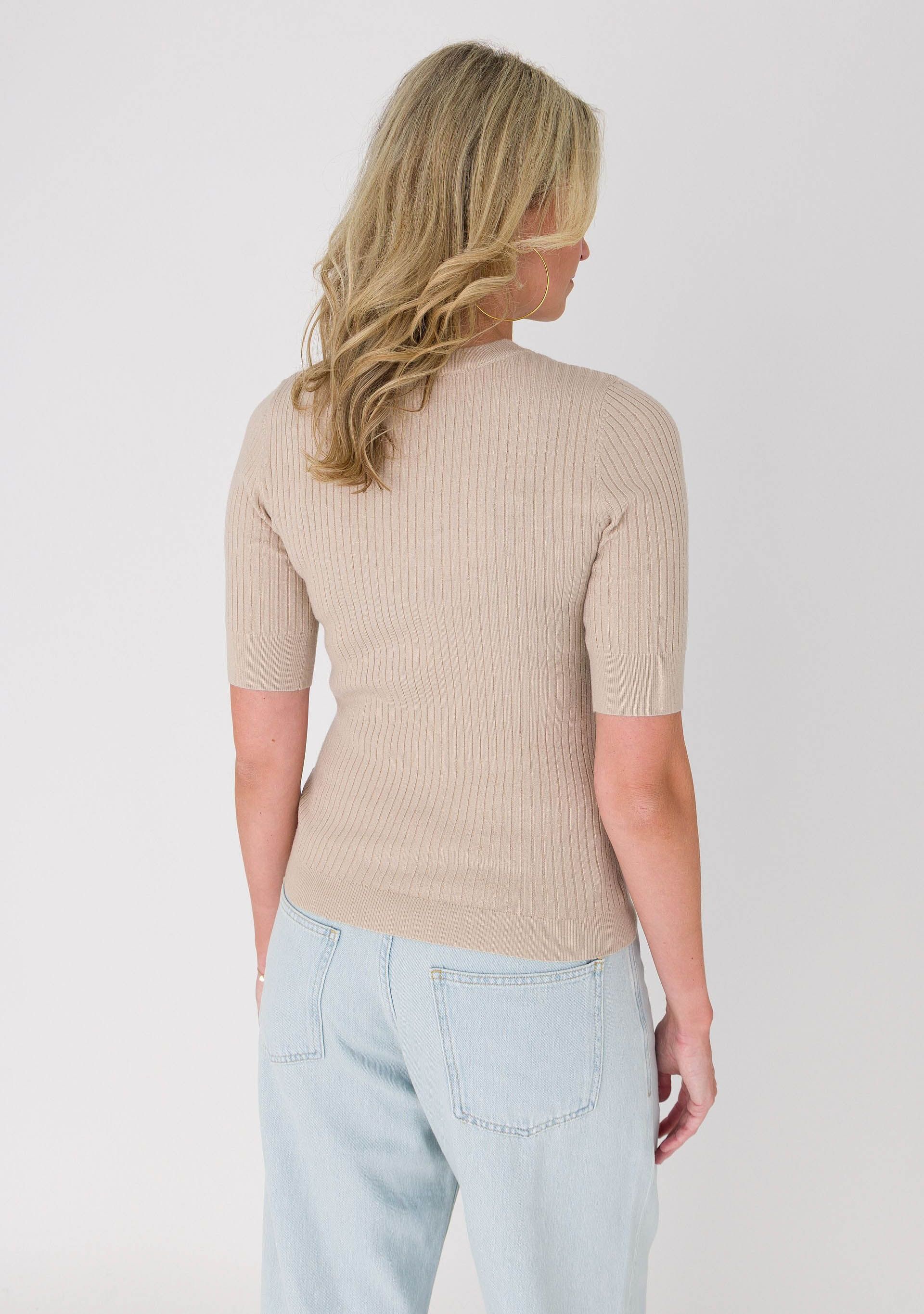 ANNA VAN TOOR TRUI KORTE MOUW