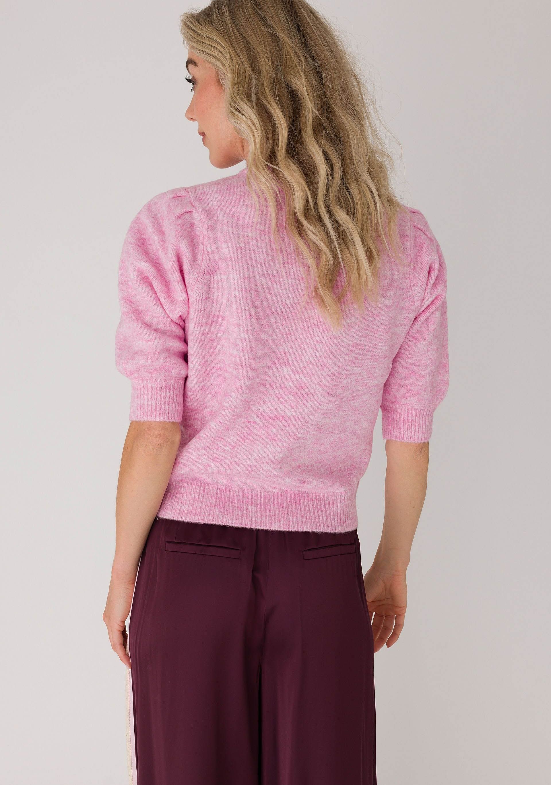 ANNA VAN TOOR TRUI ANNA VAN TOOR TRUI