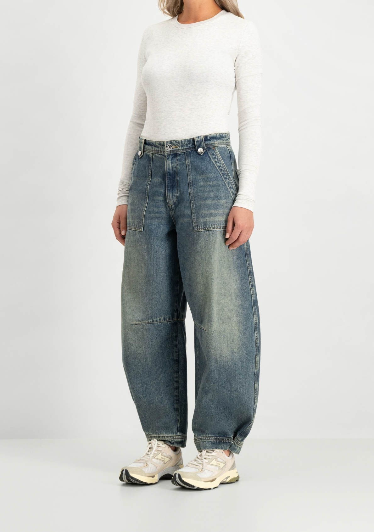 CIRCLE OF TRUST JEANS