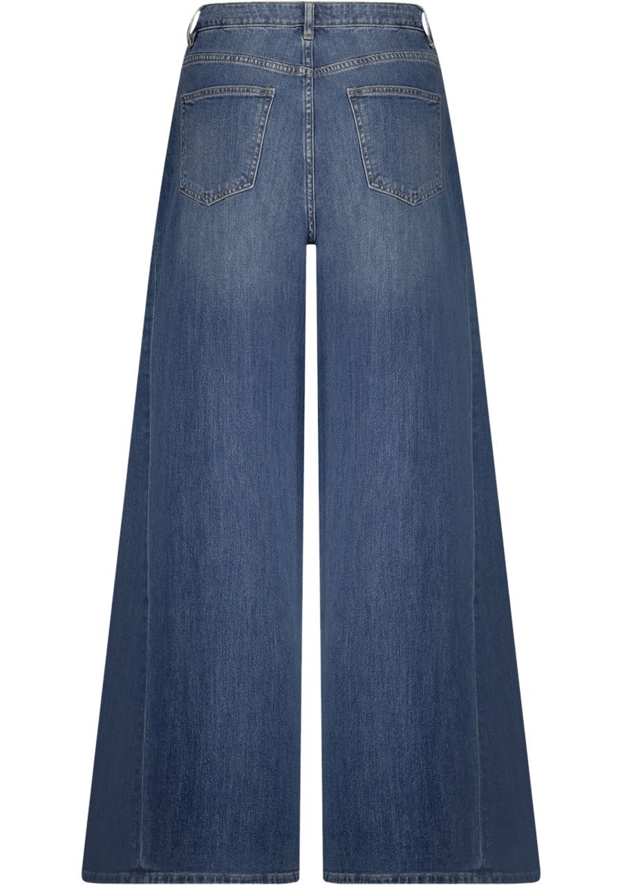 CIRCLE OF TRUST JEANS