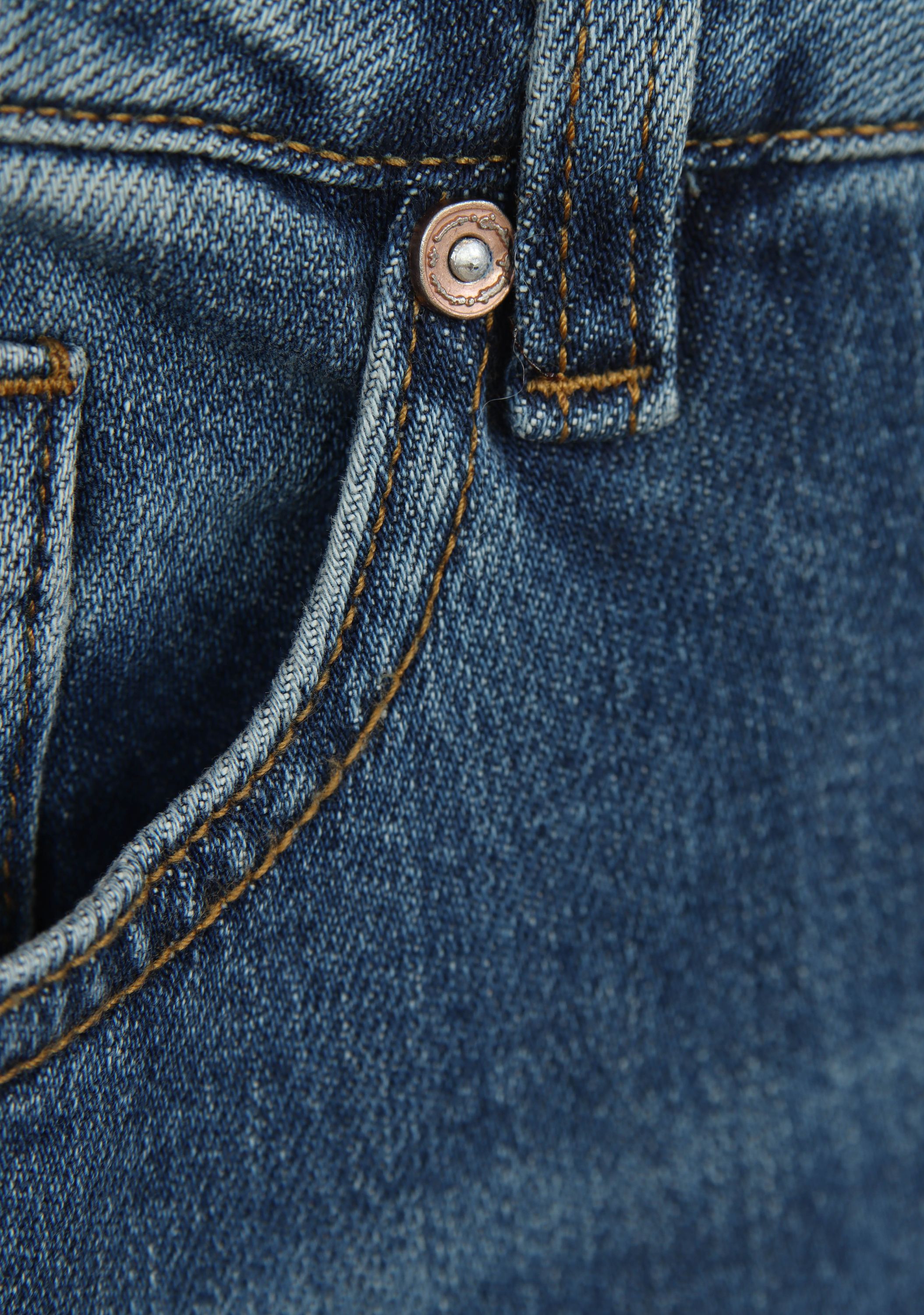 CIRCLE OF TRUST JEANS