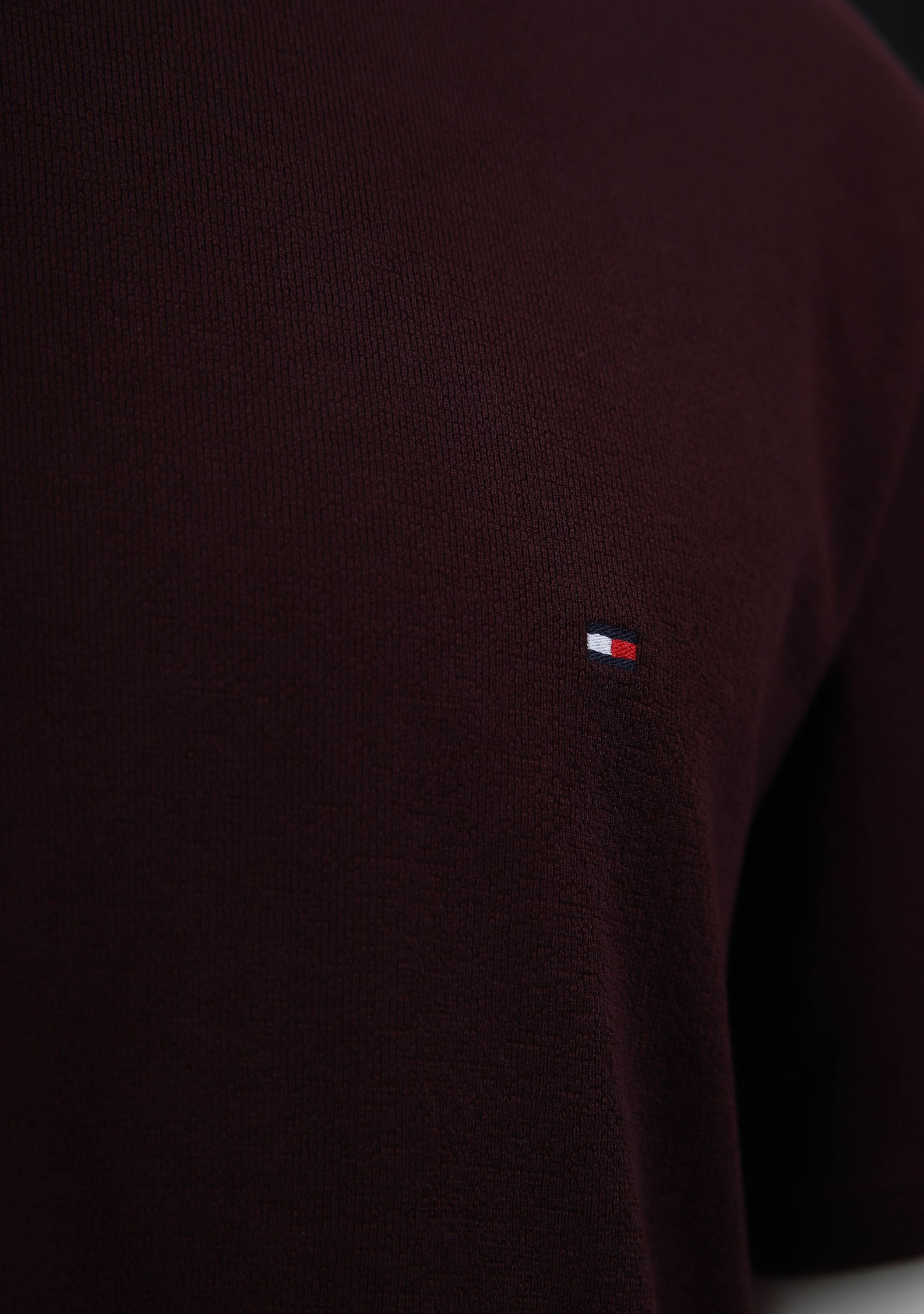 TOMMY HILFIGER TSHIRT