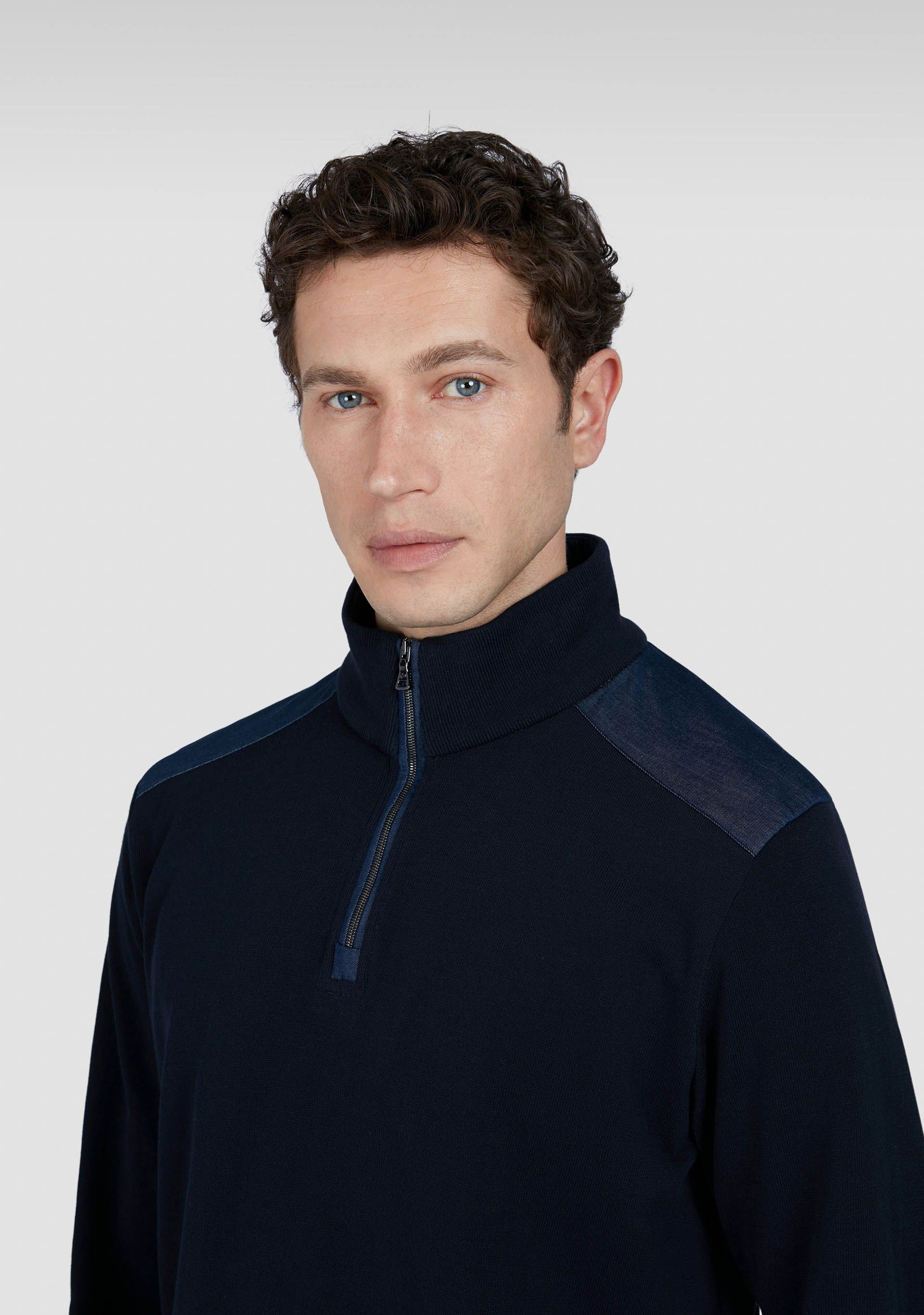 PAUL EN SHARK TRUI