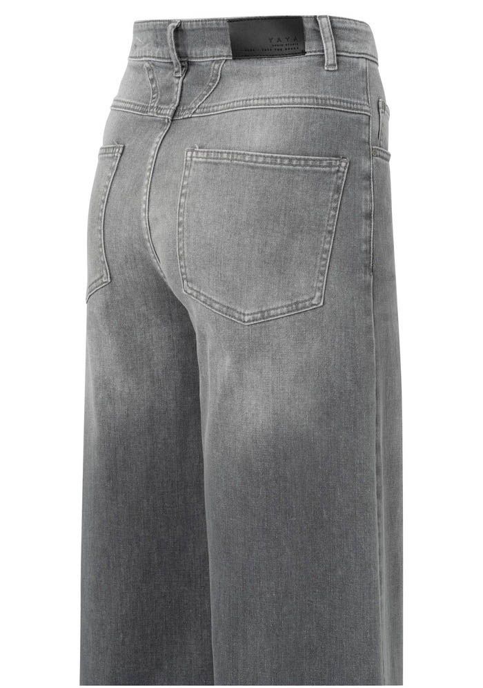 YAYA JEANS