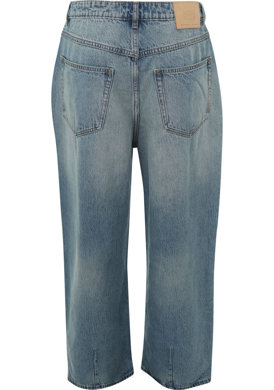 NEUW JEANS