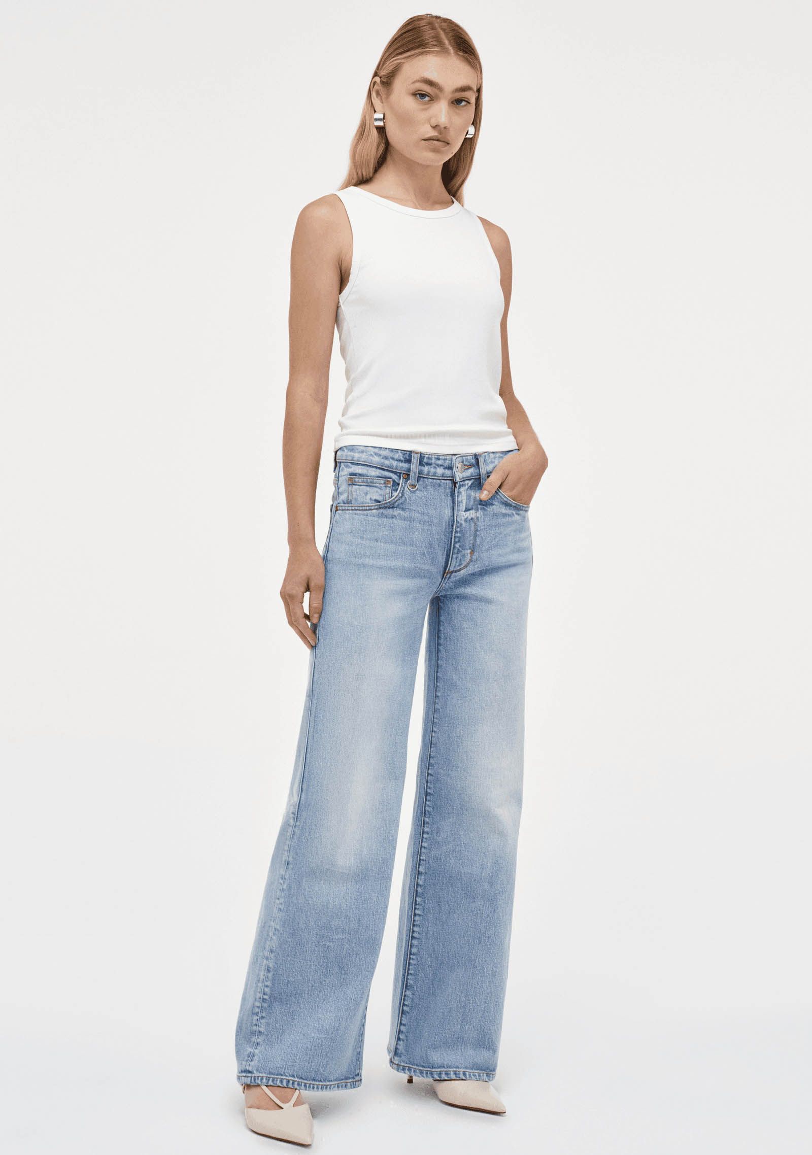 NEUW JEANS
