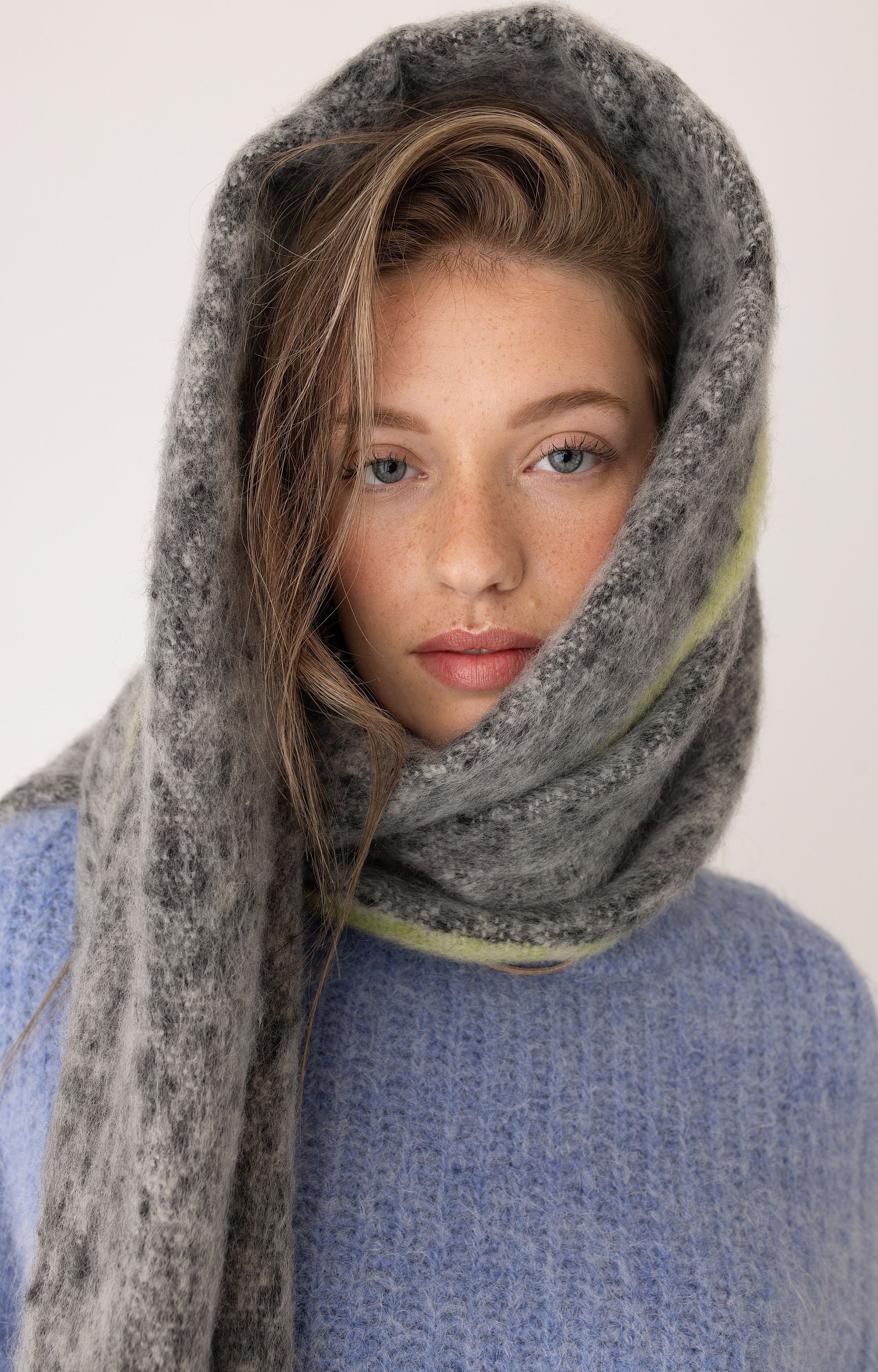 ANNA BLUE SJAAL