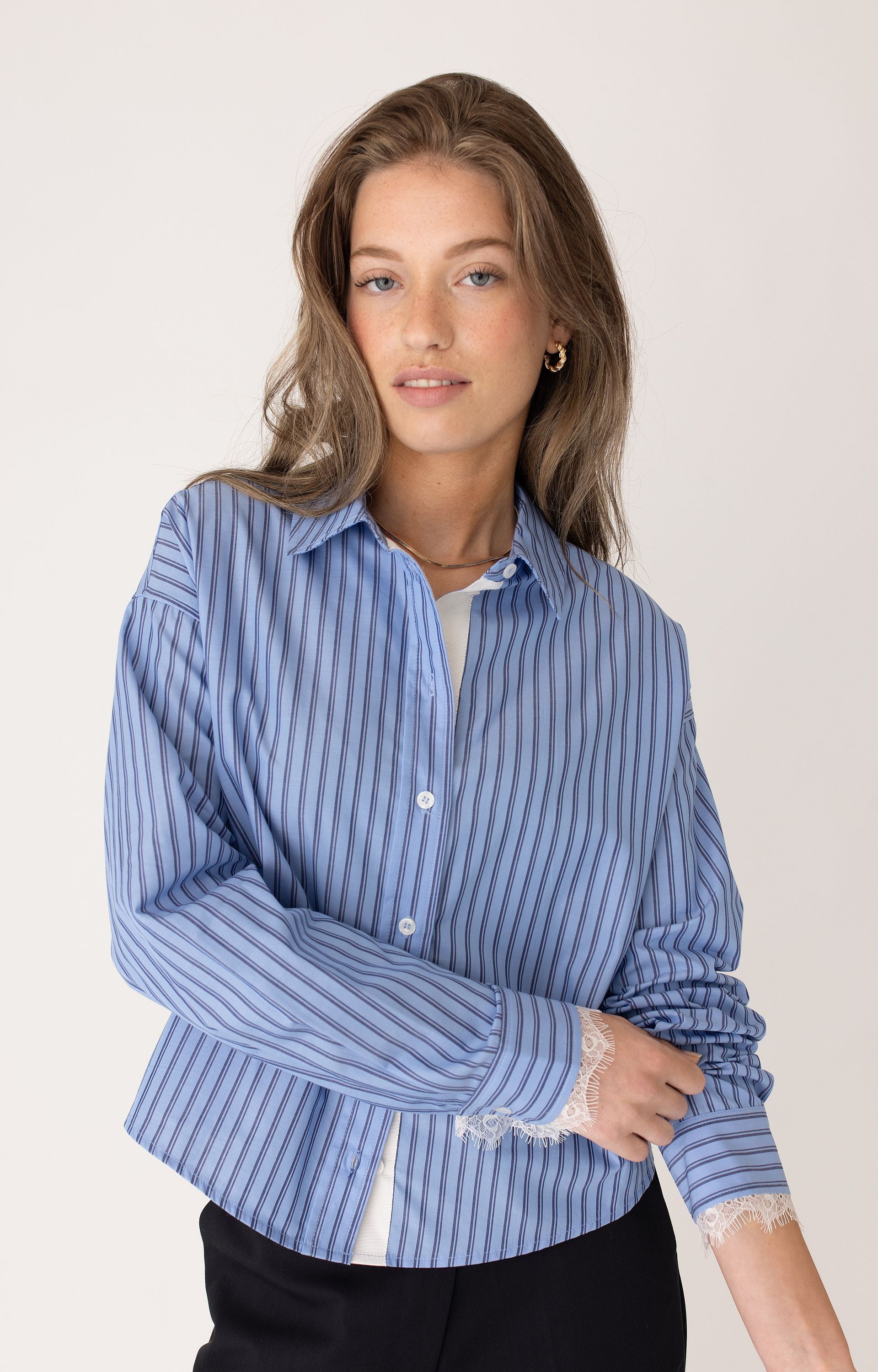 ANNA BLUE BLOUSE