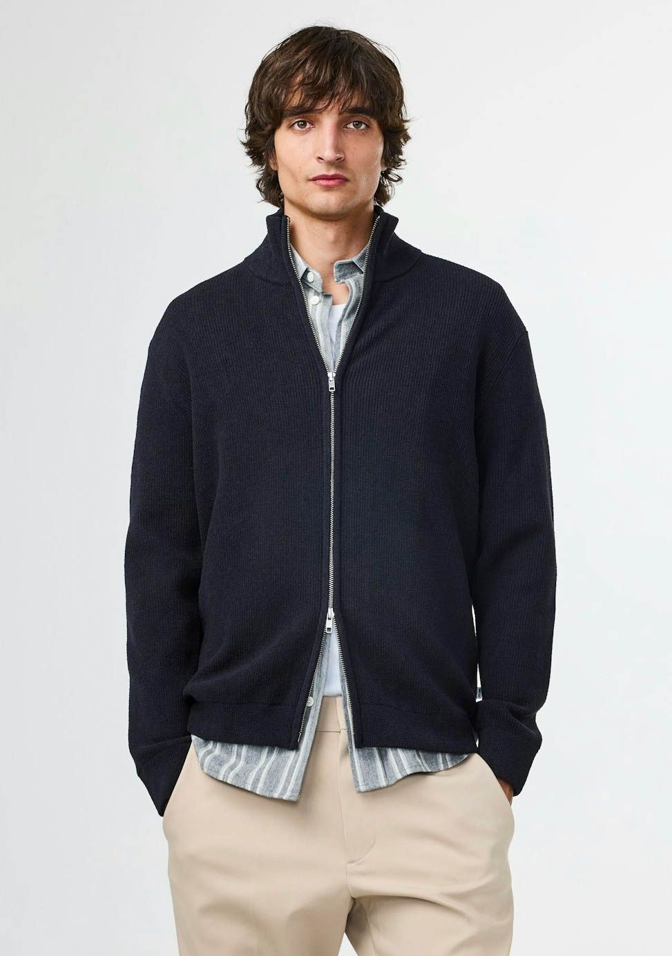 NN07 VEST