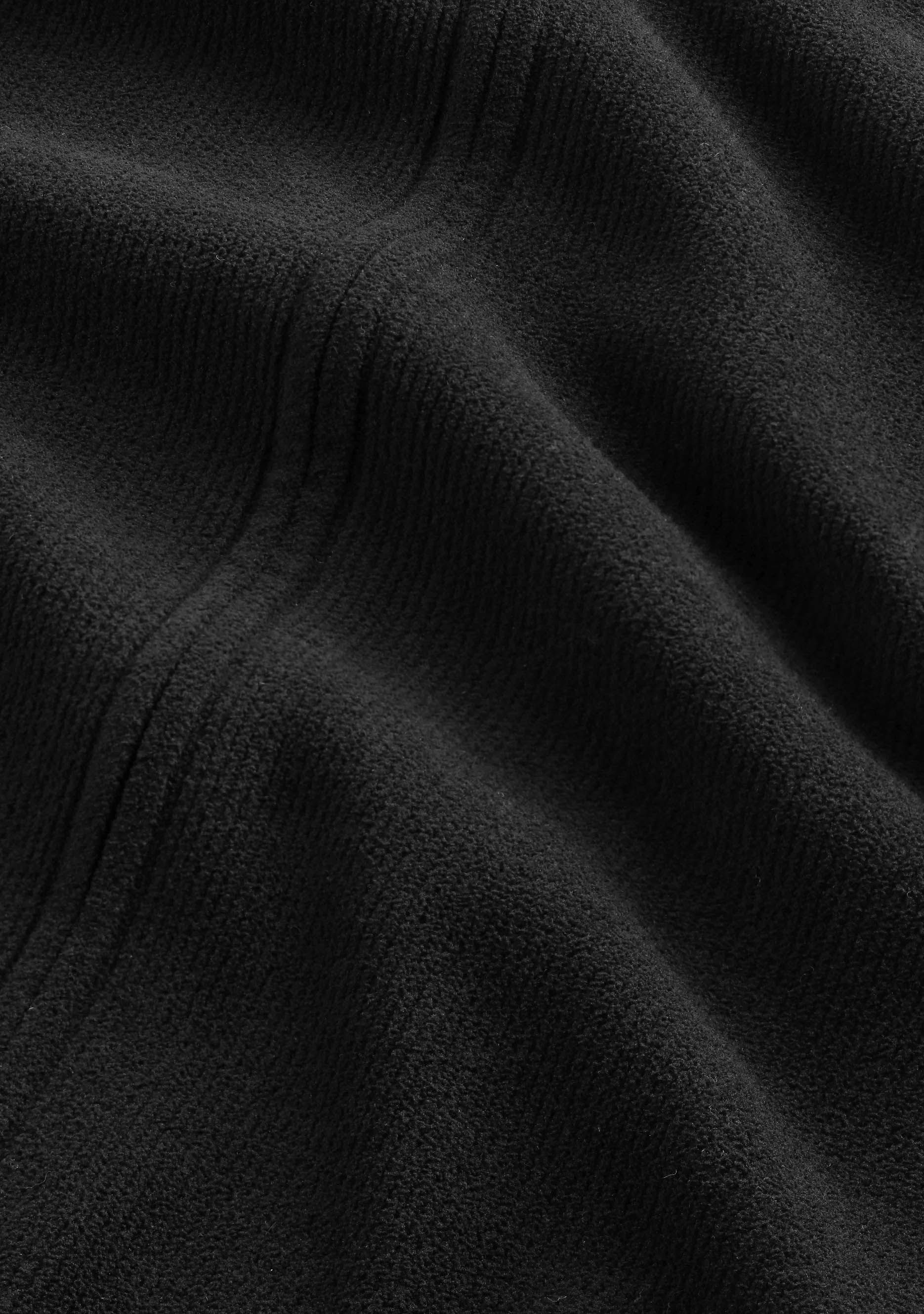 NN07 VEST