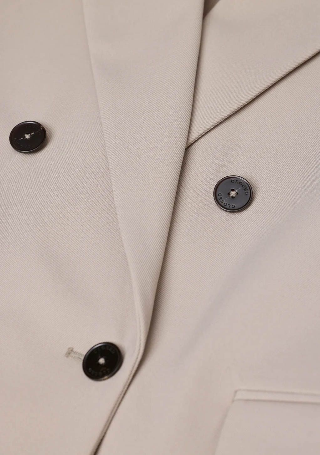 CLOSED BLAZER