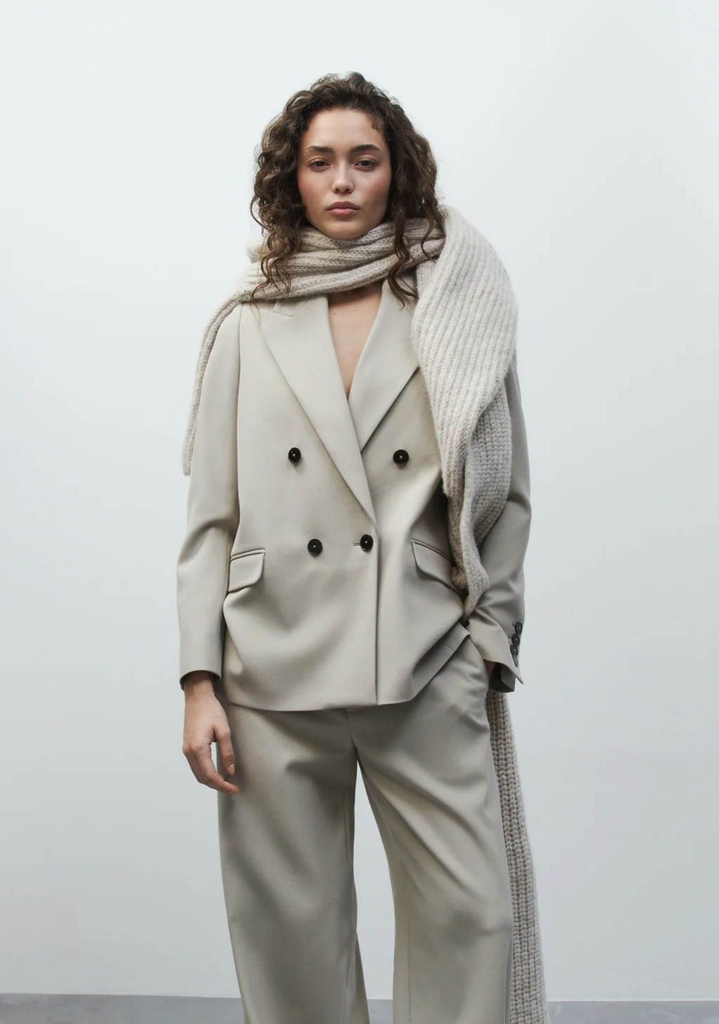 CLOSED BLAZER