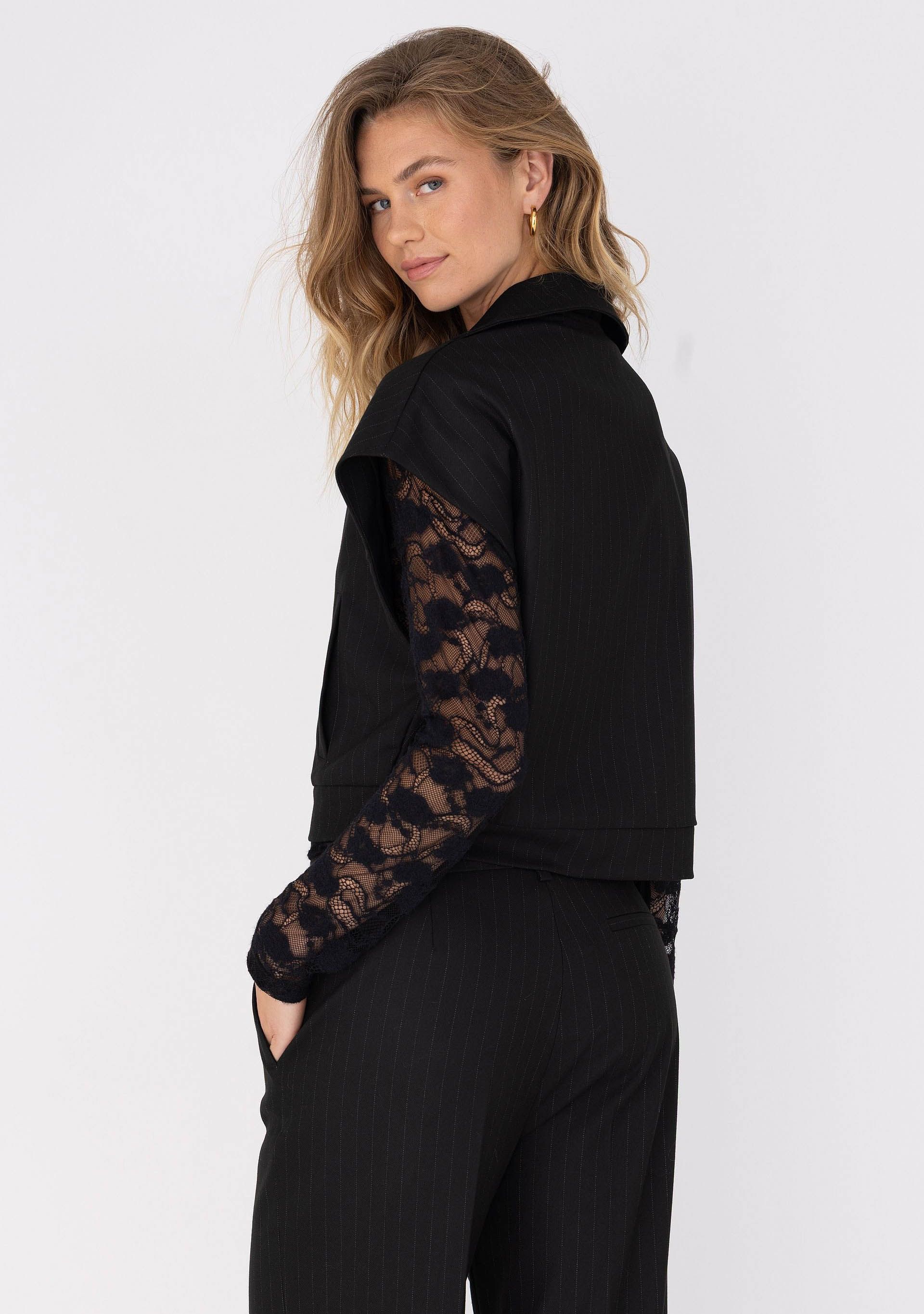 ANNA VAN TOOR SHIRT