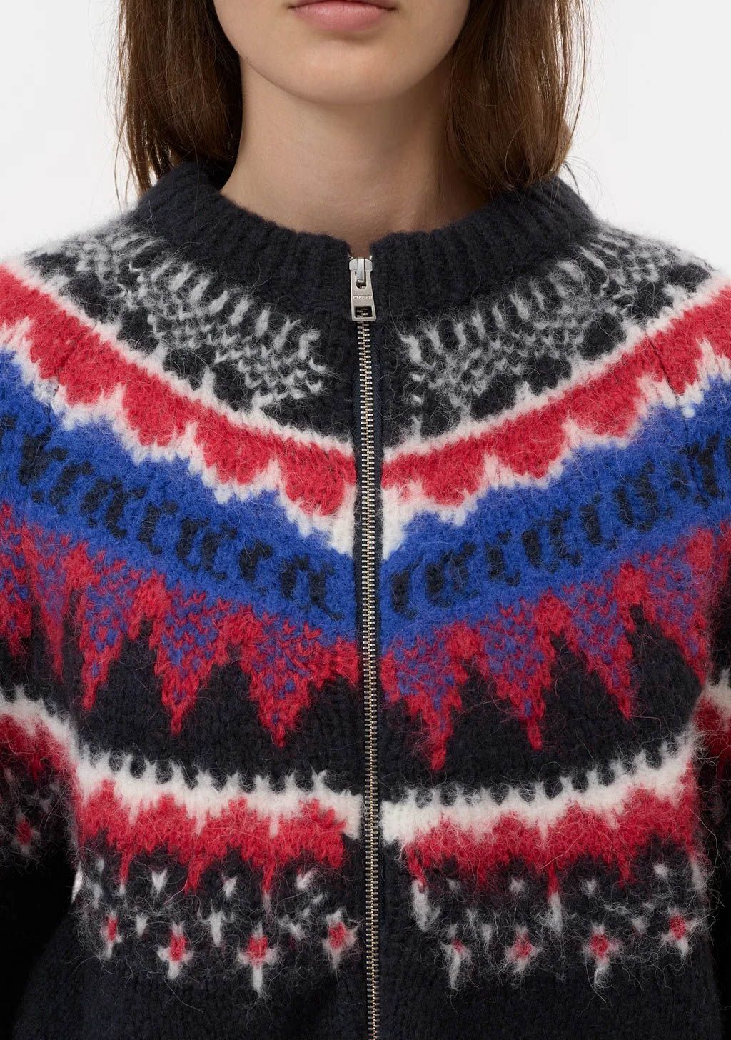 CLOSED VEST