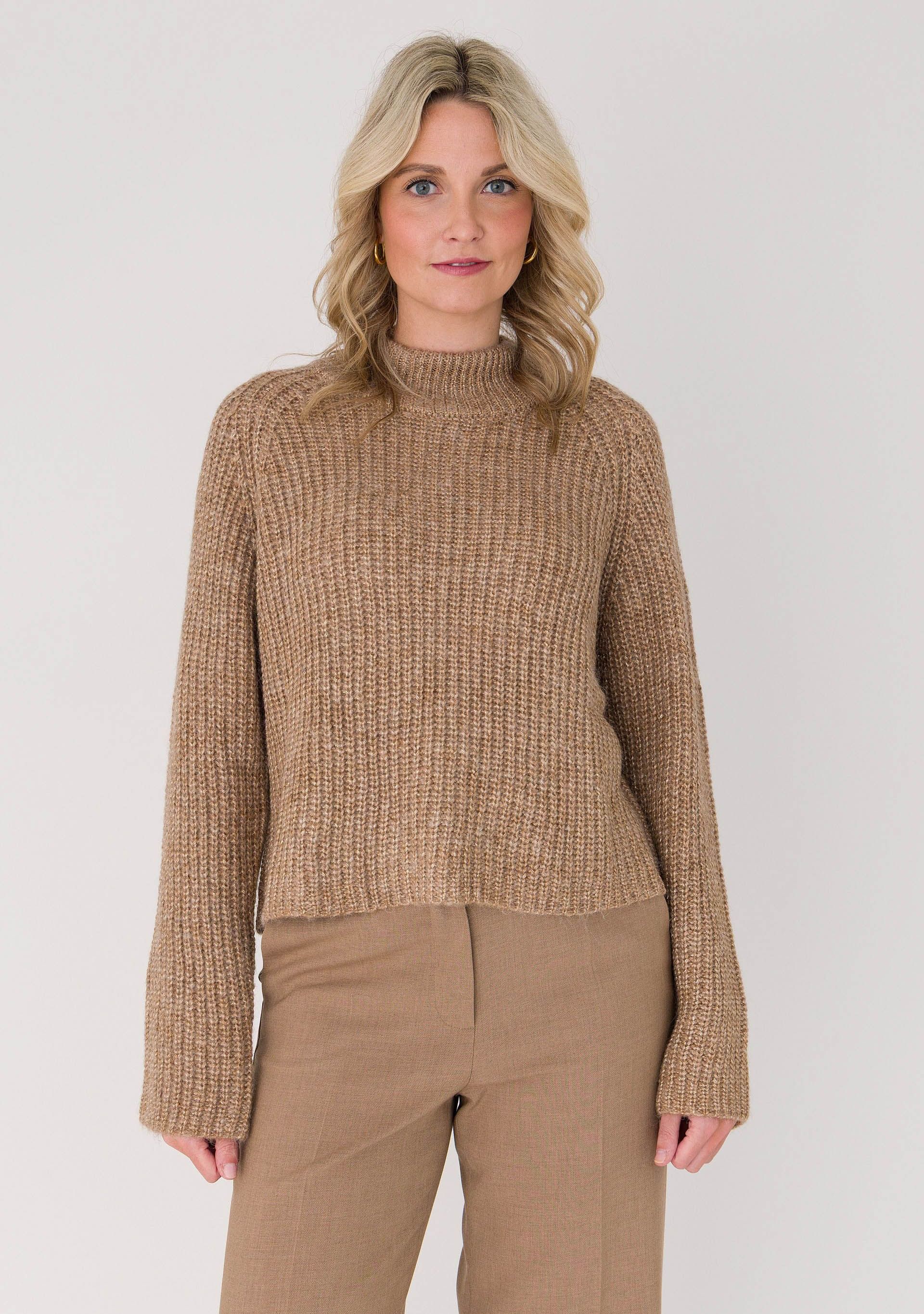 ANNA VAN TOOR TRUI ANNA VAN TOOR TRUI