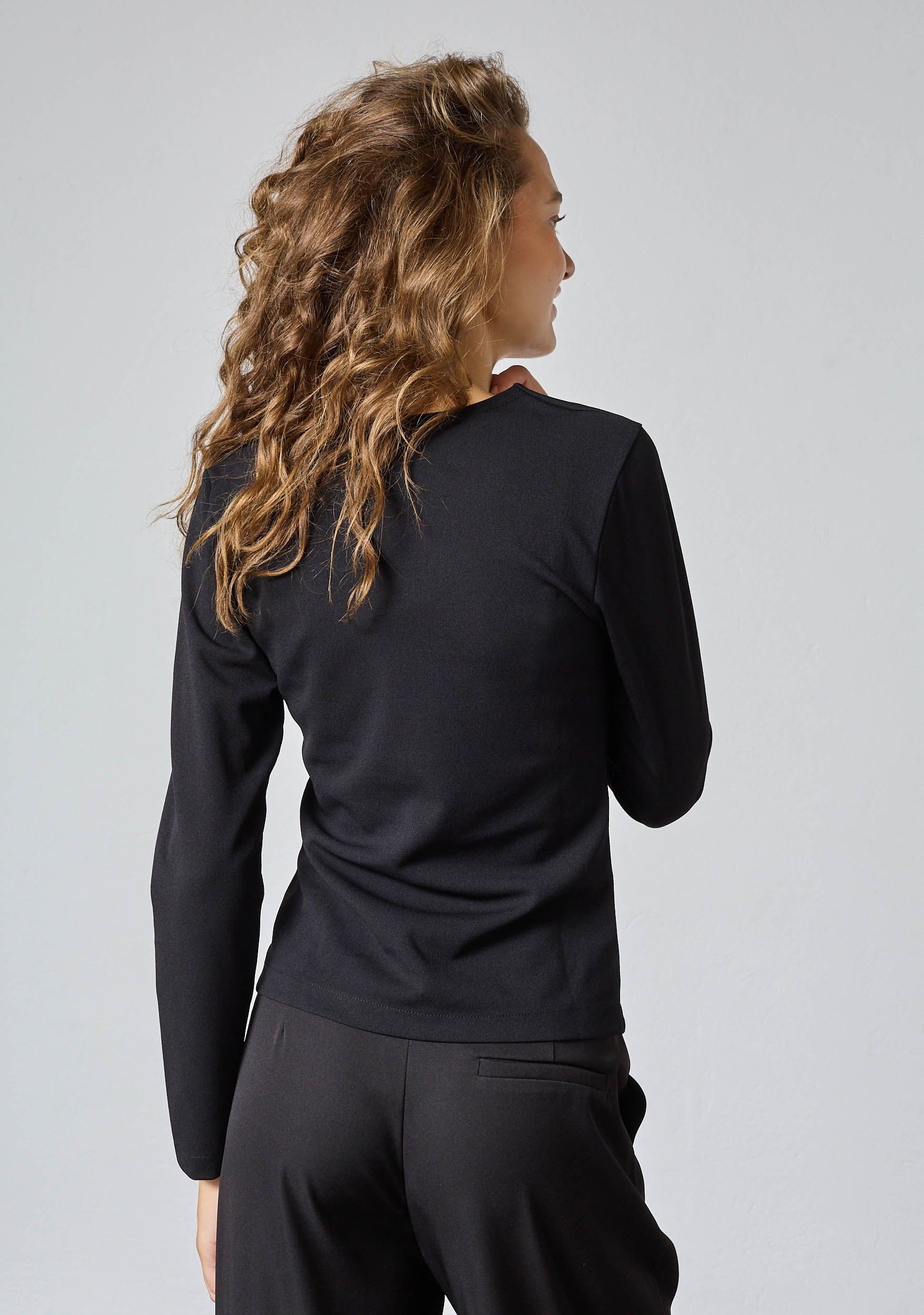 SISTERS POINT BLOUSE