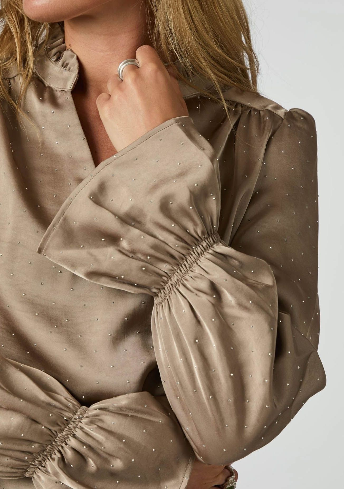 NEO NOIR BLOUSE