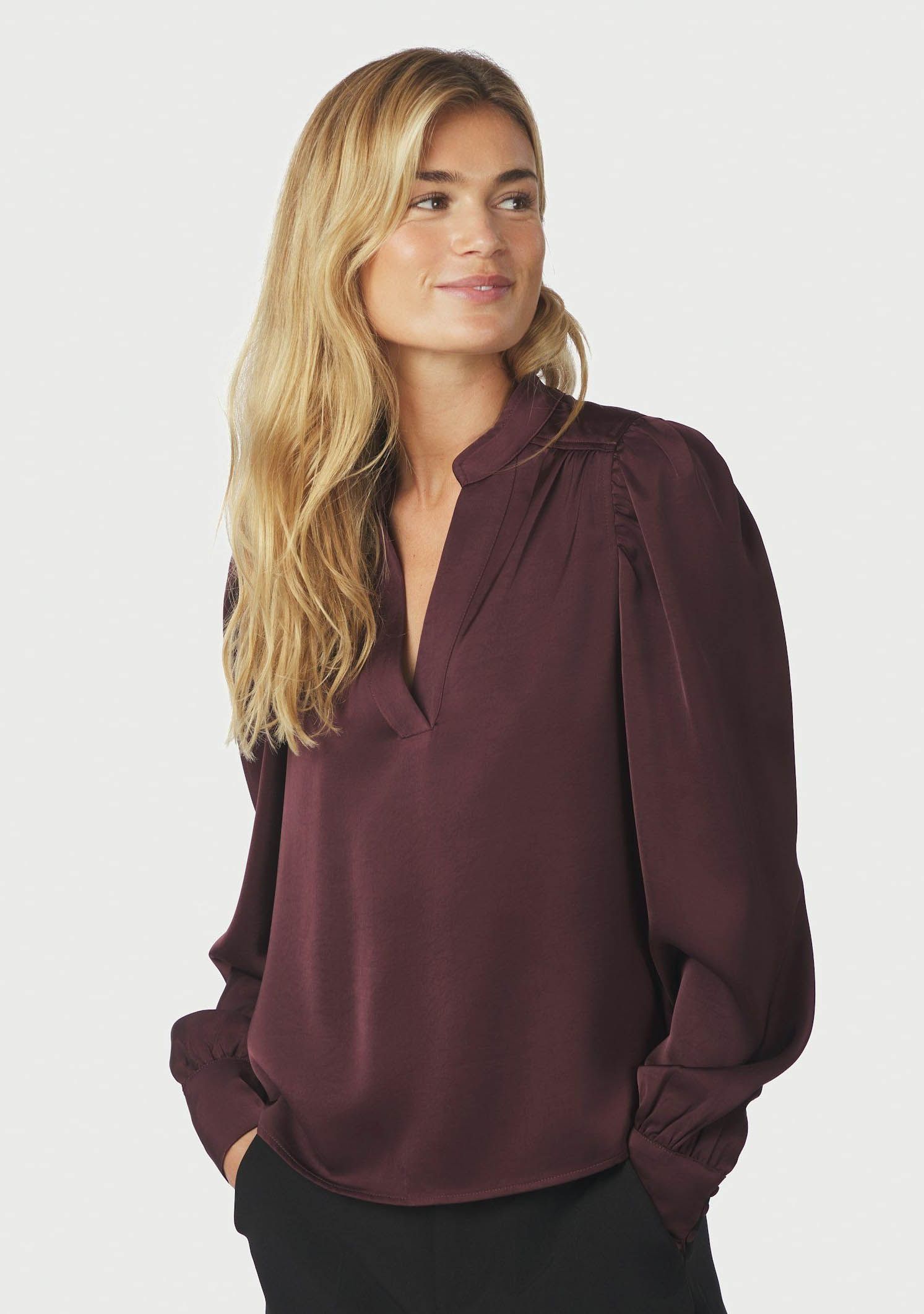 NEO NOIR BLOUSE