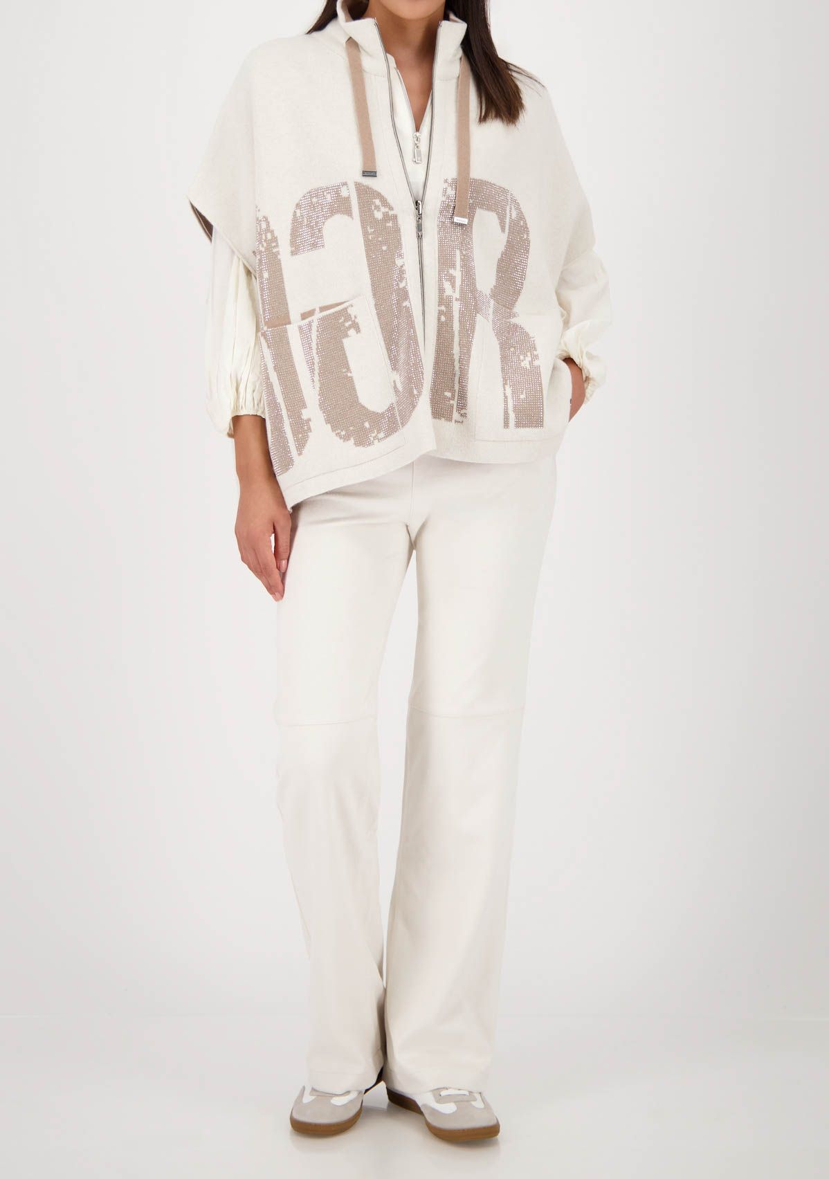 MONARI VEST