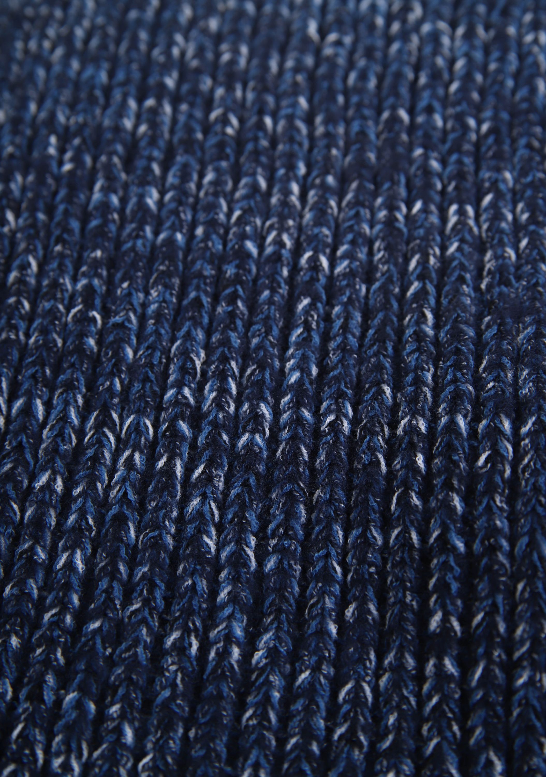 BARTS SHAWL/MUTS