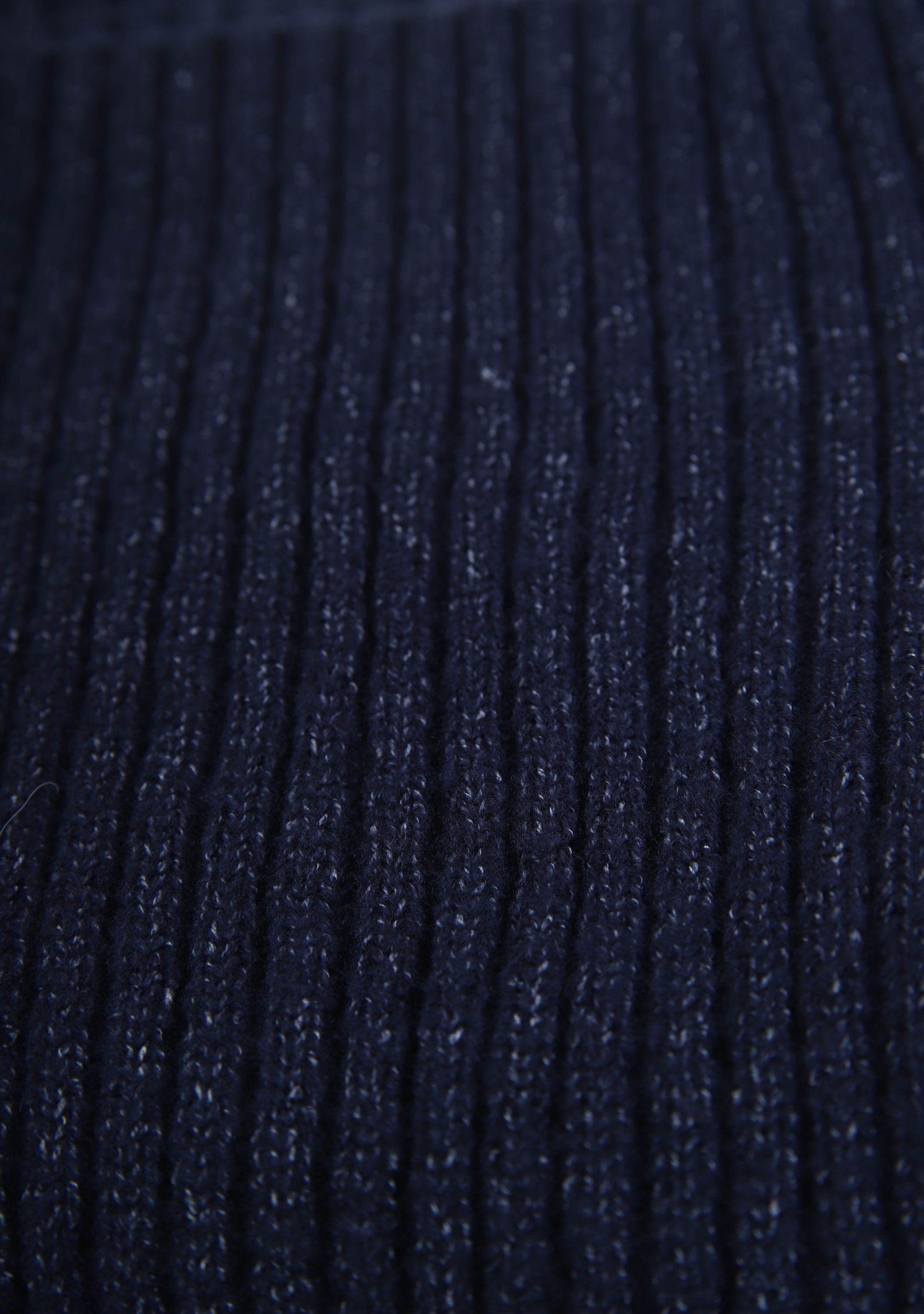 BARTS SHAWL/MUTS