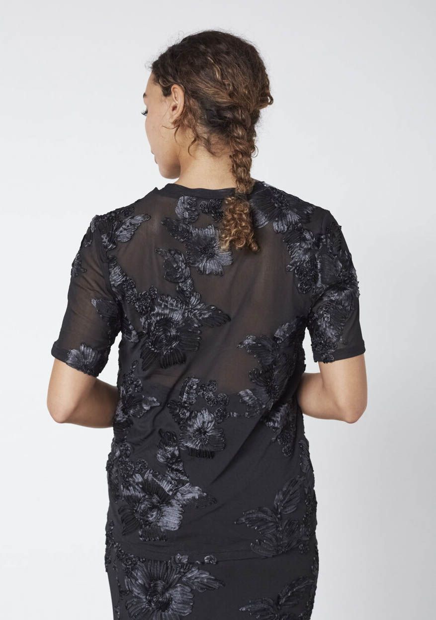SISTERS POINT SHIRT
