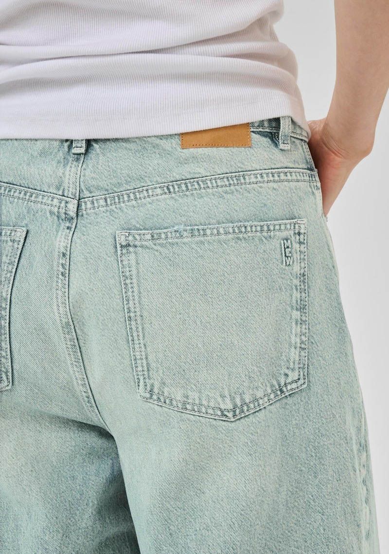 MY ESSENTIAL WARDROBE JEANS