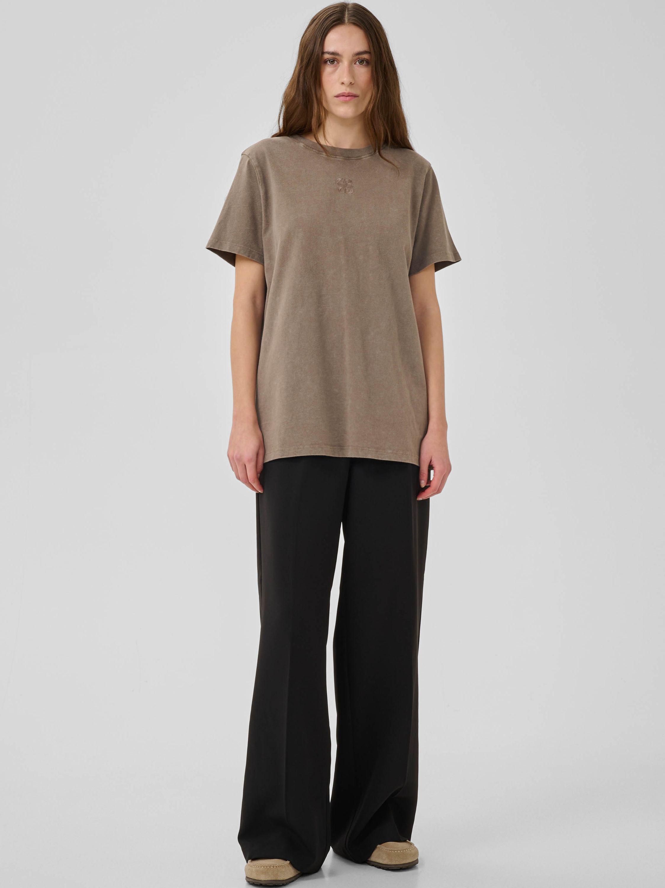 MY ESSENTIAL WARDROBE SHIRT