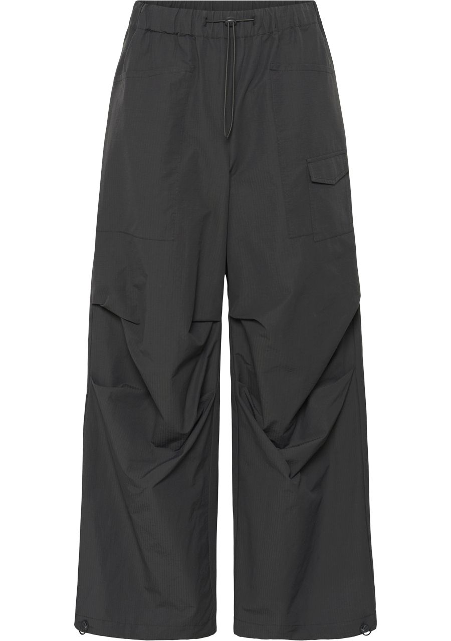 MY ESSENTIAL WARDROBE CARGO