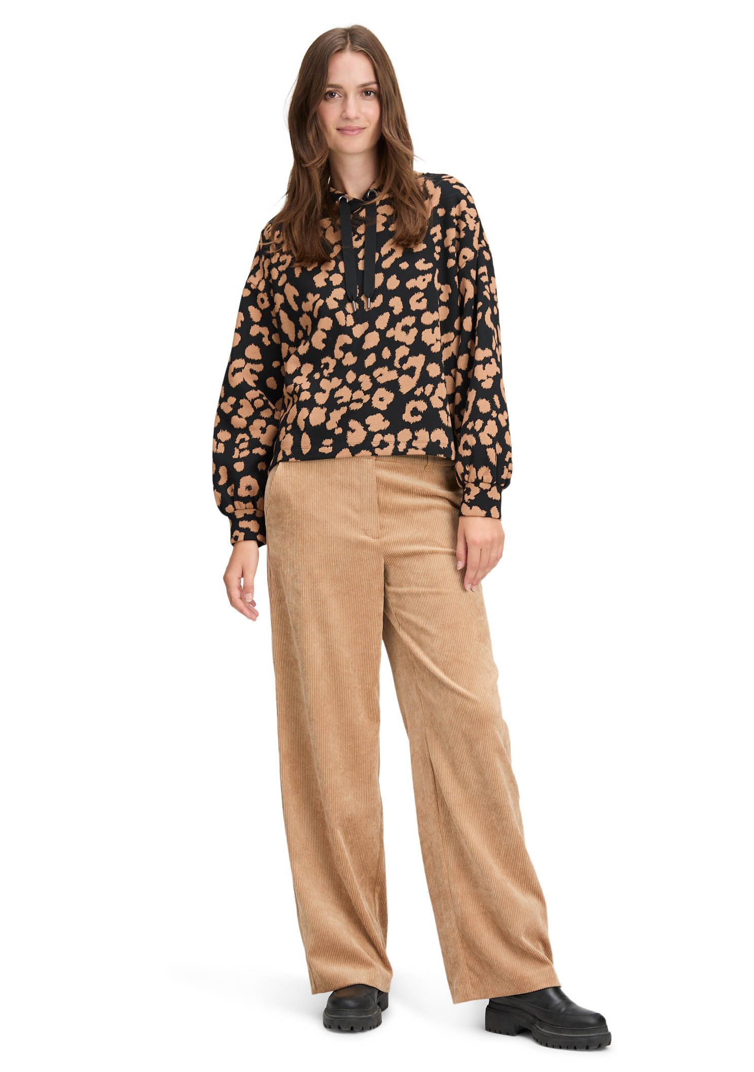 BETTY & CO SWEATER