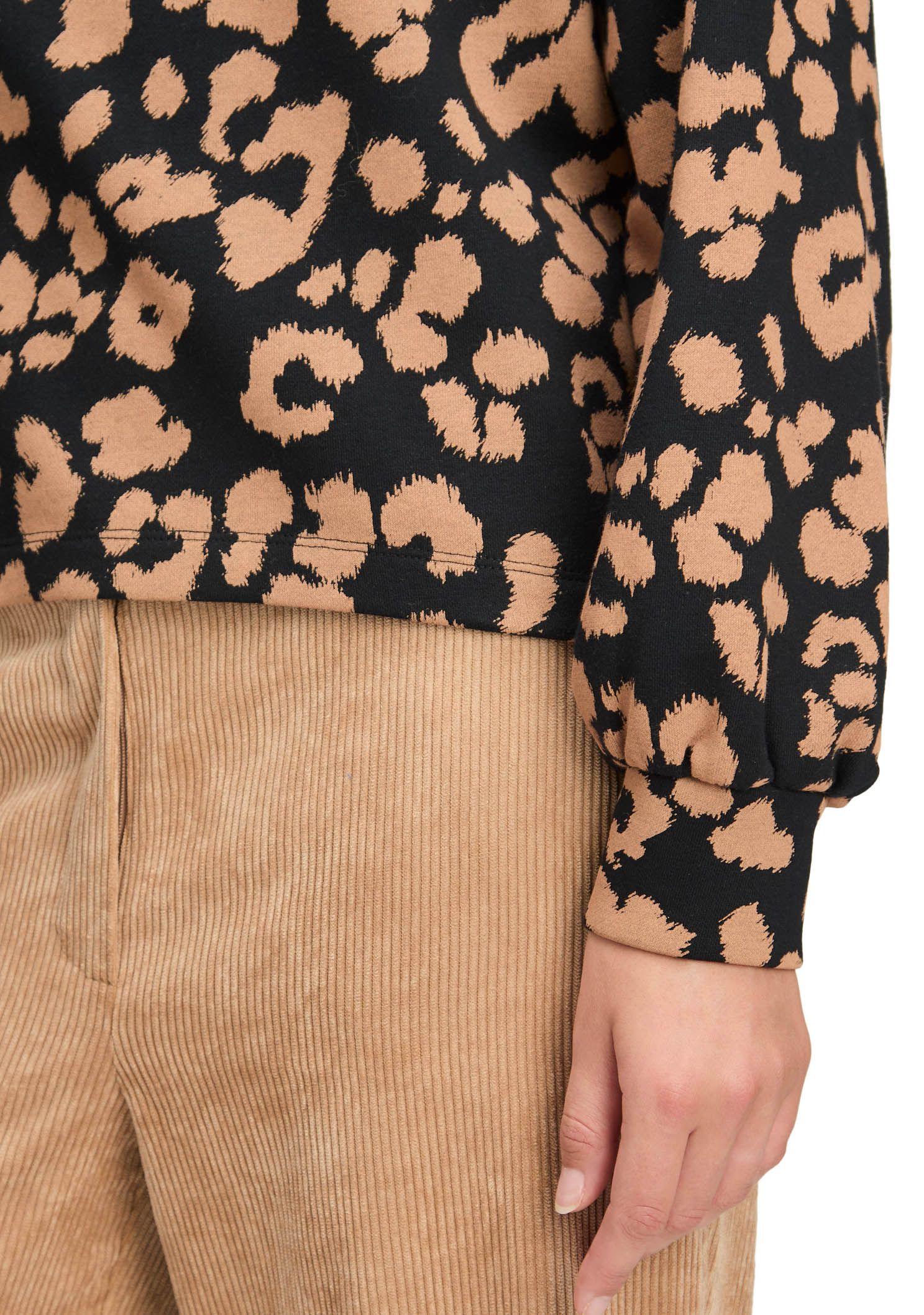 BETTY & CO SWEATER