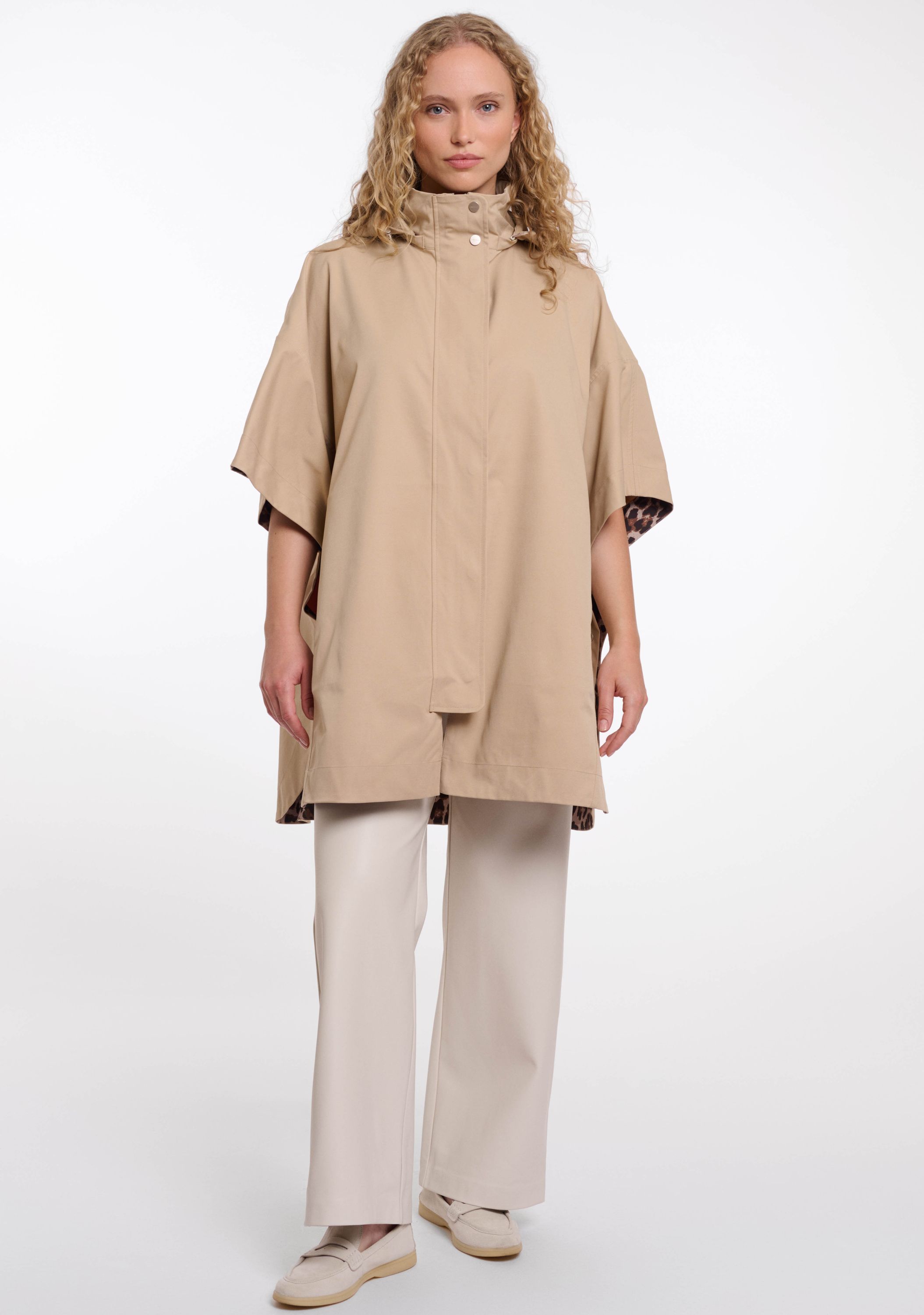 RINO EN PELLE PONCHO