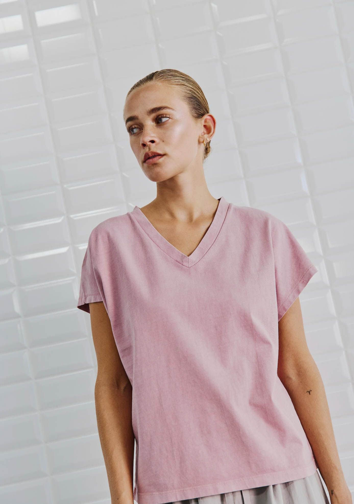 WITH BLACK - SHIRT - Roze