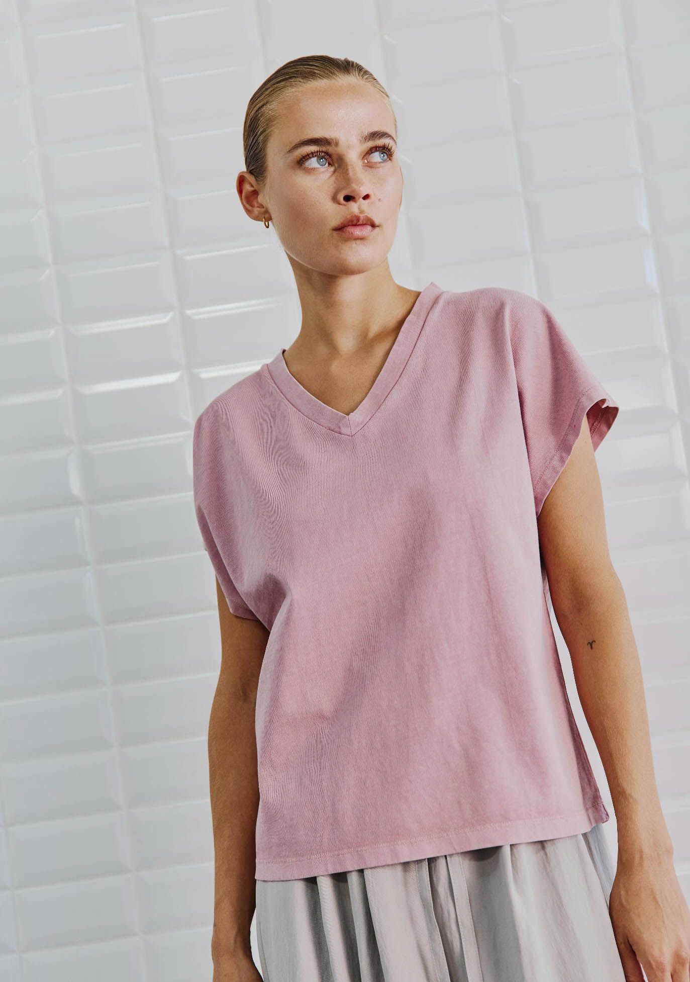 WITH BLACK - SHIRT - Roze