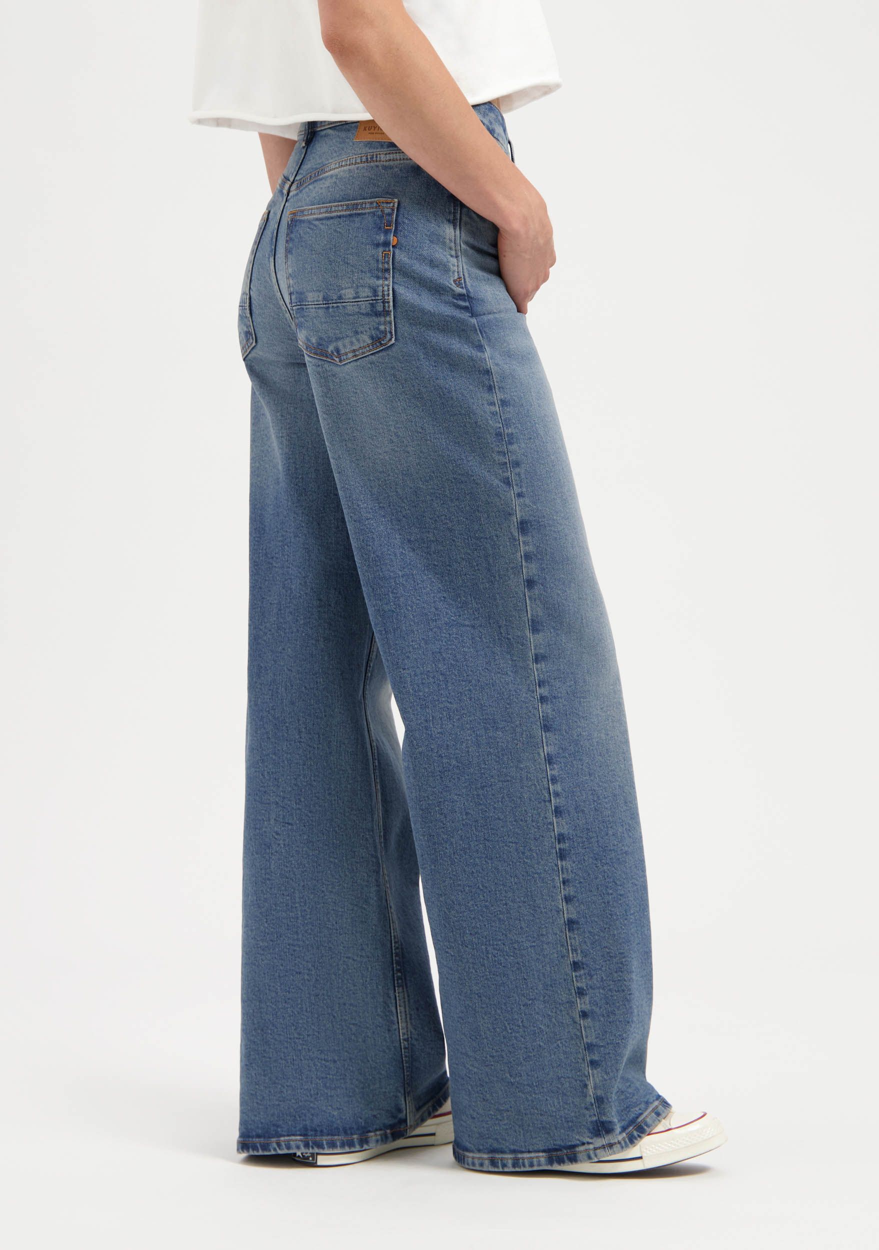 KUYICHI JEANS