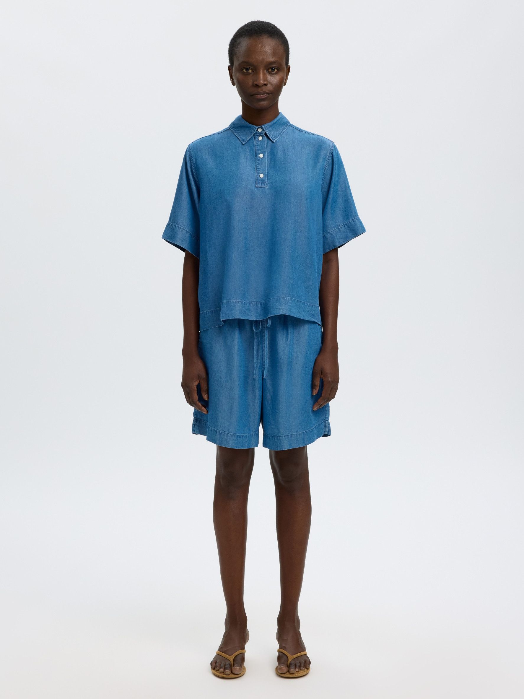 SELECTED FEMME SHORT