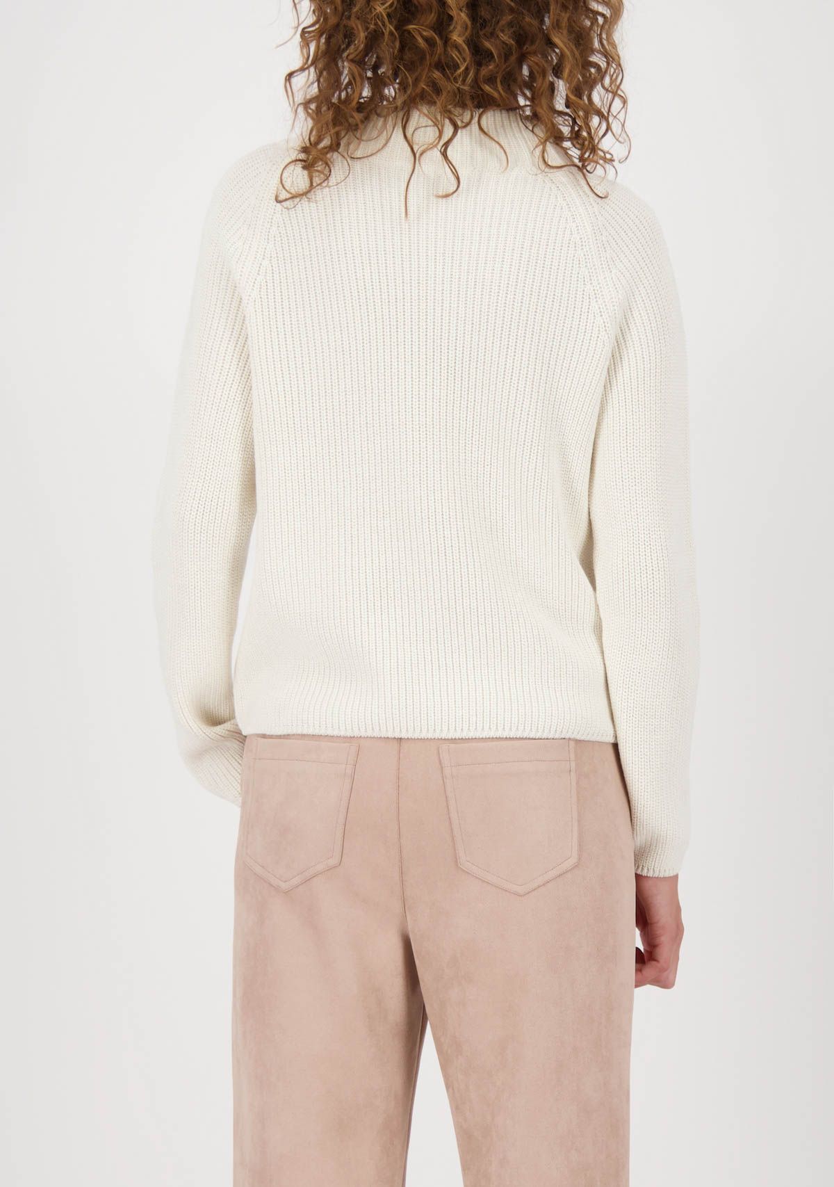 MONARI TRUI MONARI TRUI