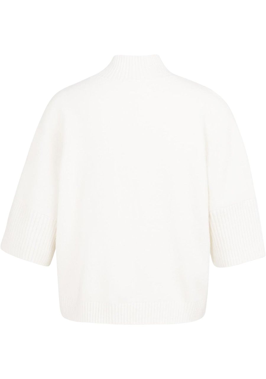 YAYA TRUI KORTE MOUW