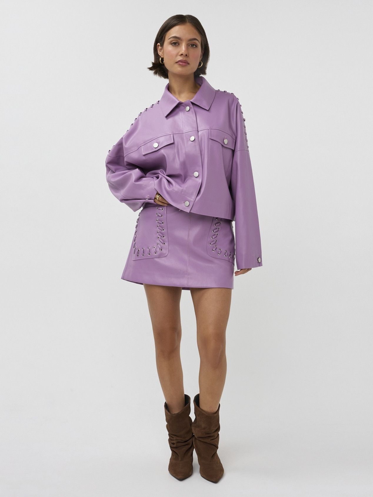 STUDIO AMAYA KORTE ROK