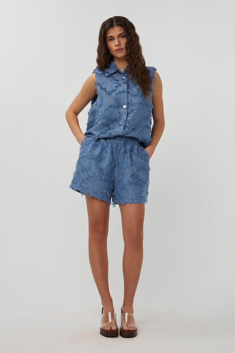 STUDIO AMAYA SHORT