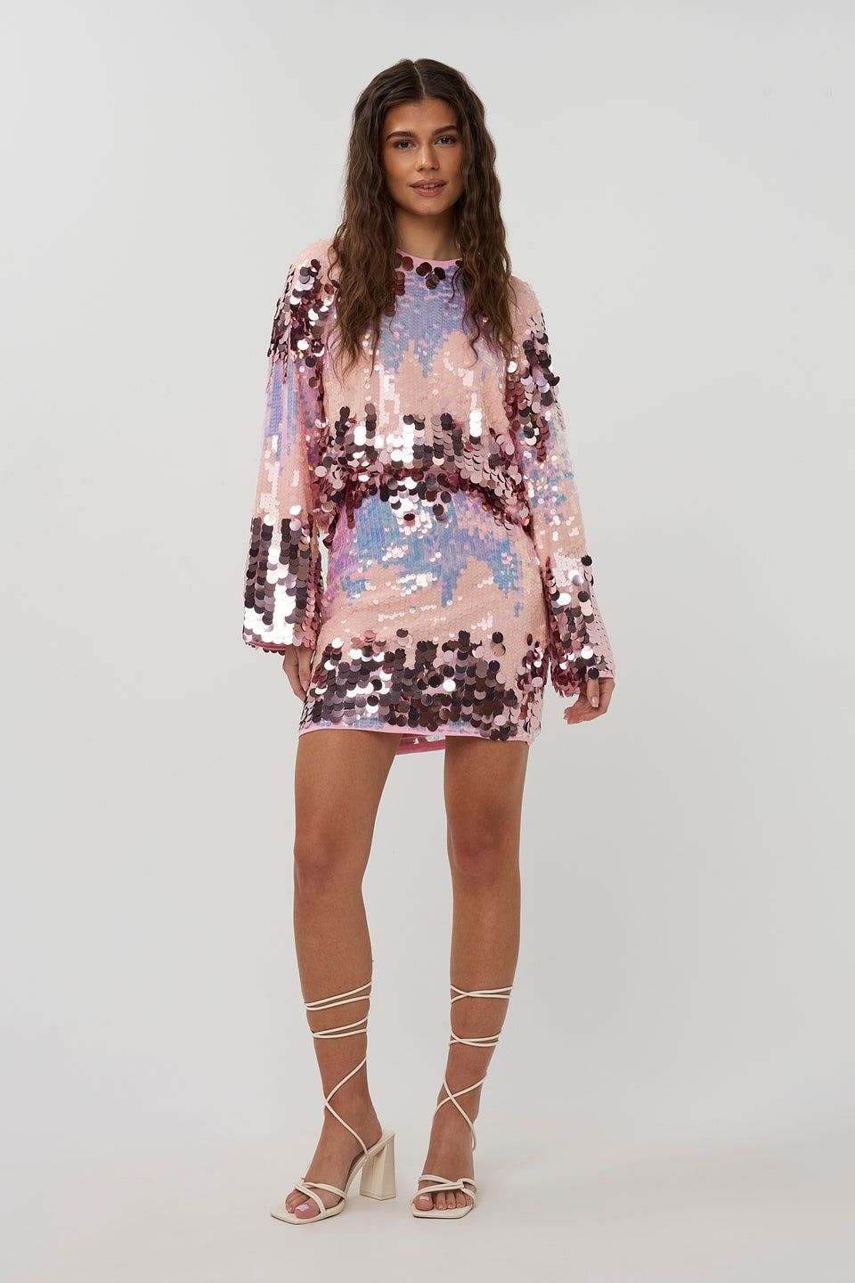 STUDIO AMAYA KORTE ROK