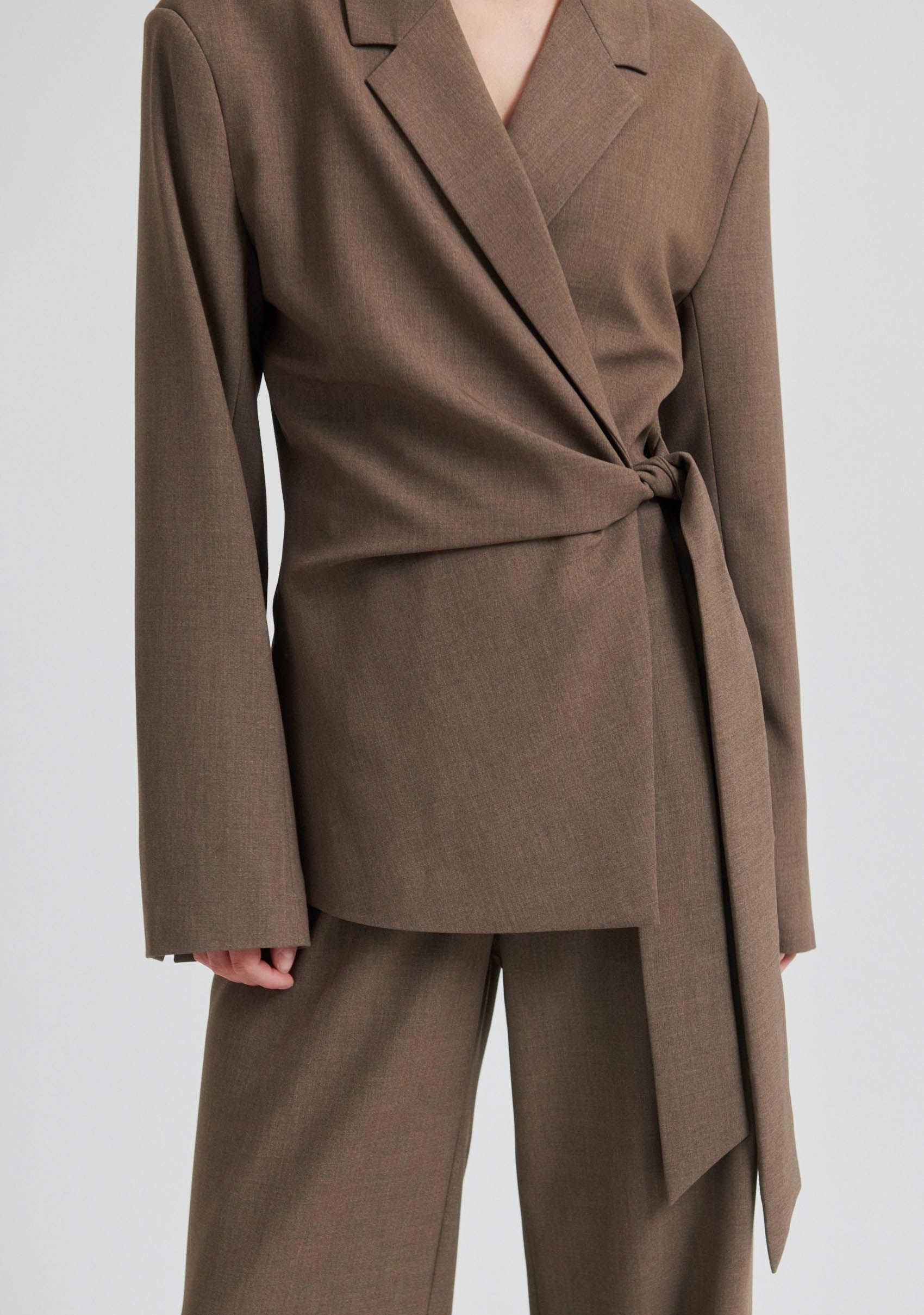 SECOND FEMALE BLAZER