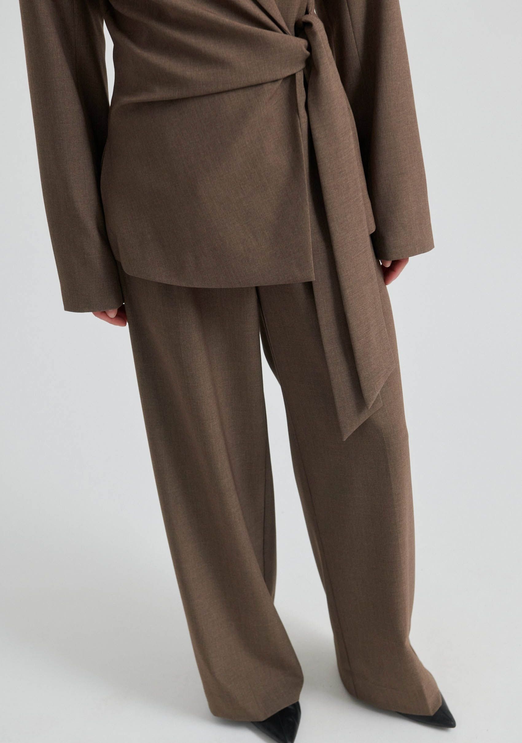 SECOND FEMALE PANTALON