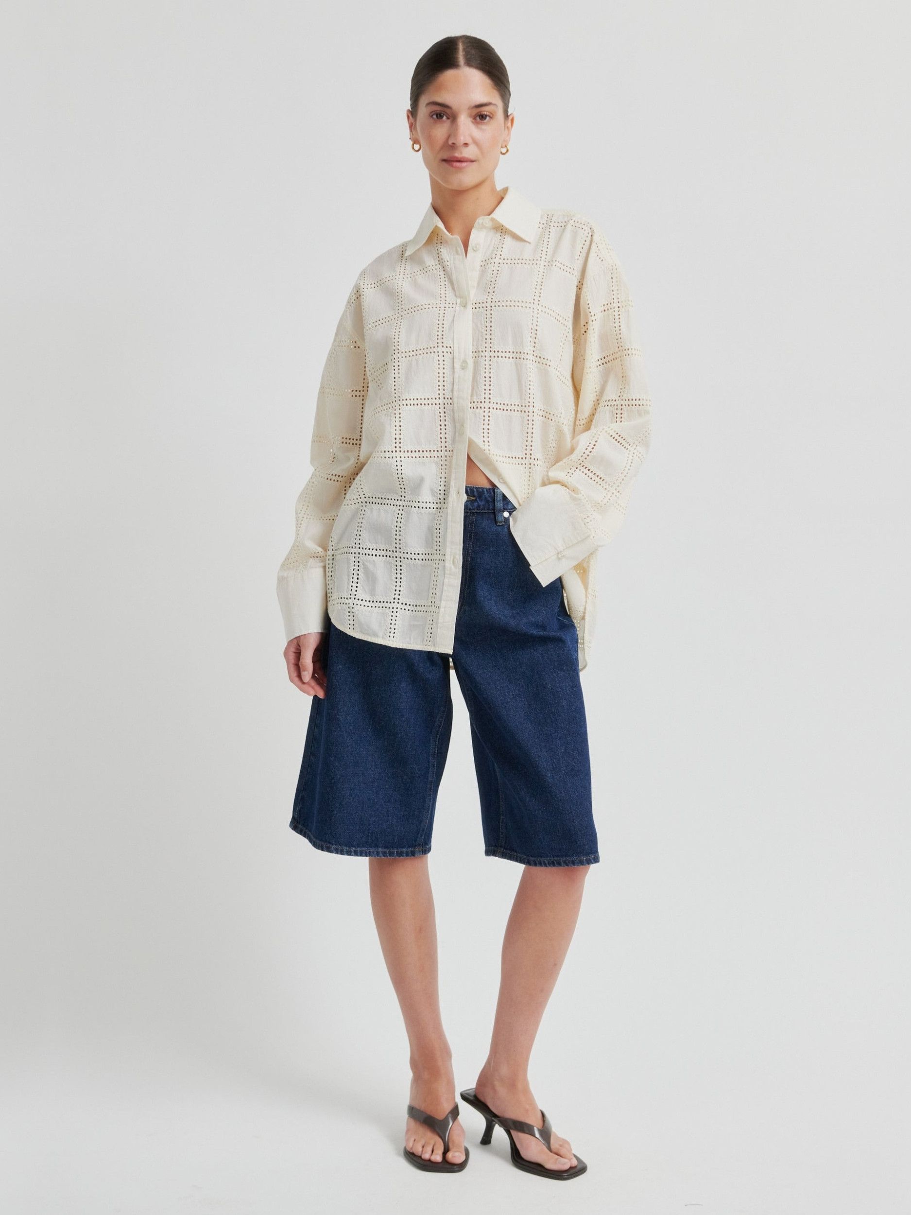 SECOND FEMALE BLOUSE